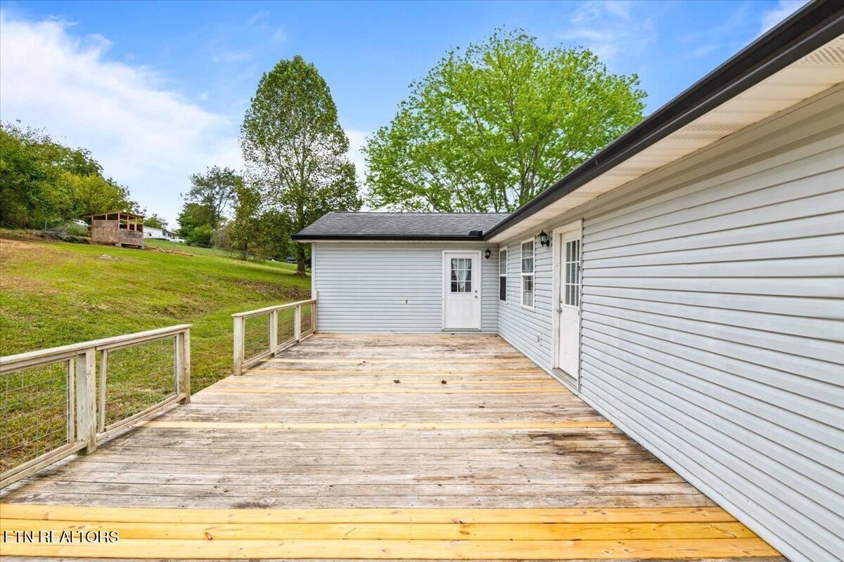 170 S Burress Lane Jacksboro TN 37757