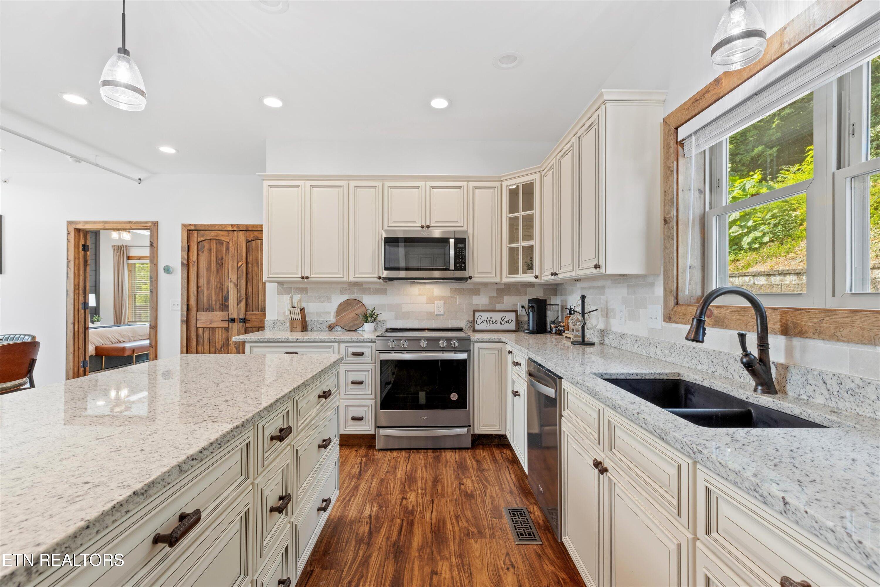 647 Kristis Place Gatlinburg TN 37738