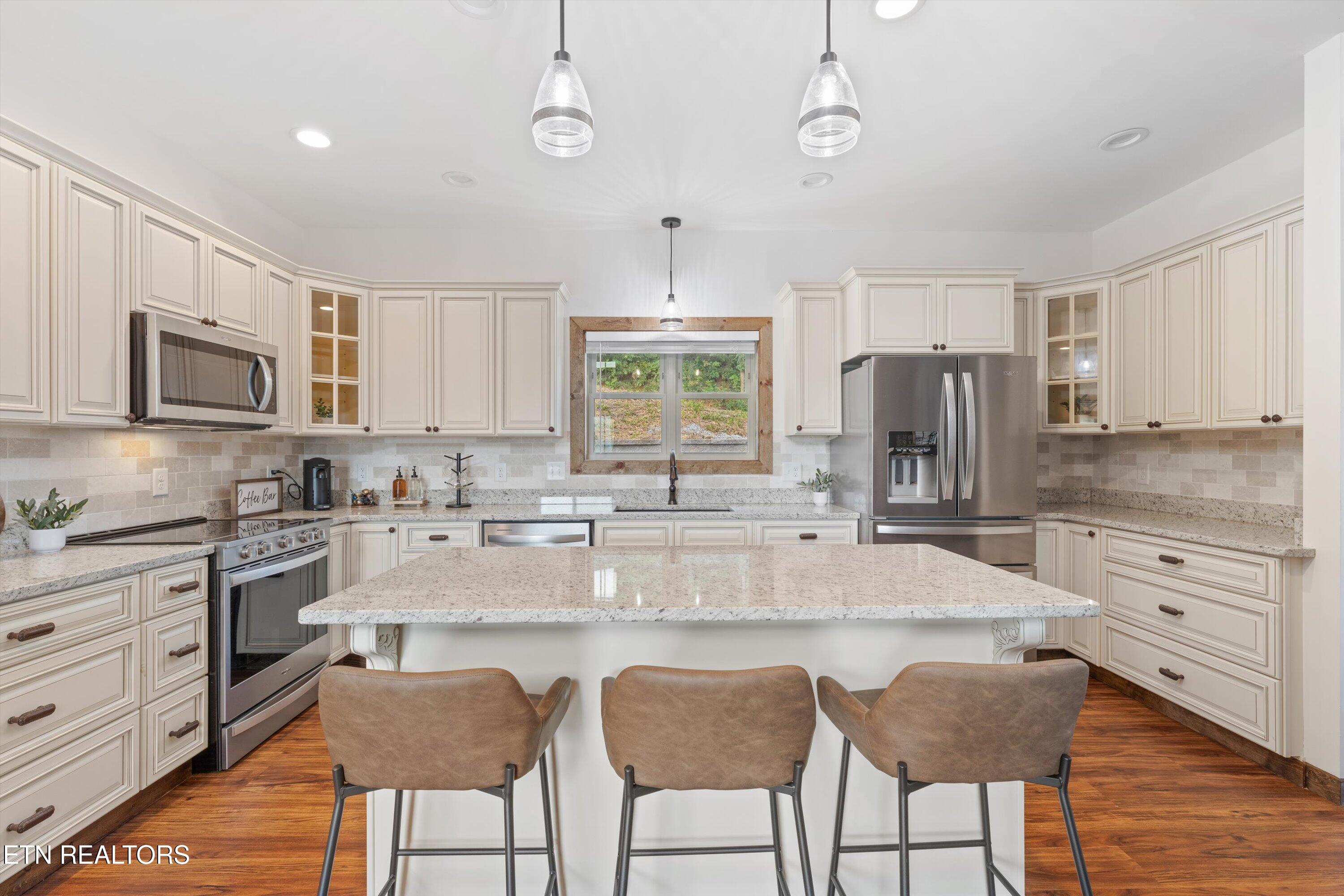 647 Kristis Place Gatlinburg TN 37738