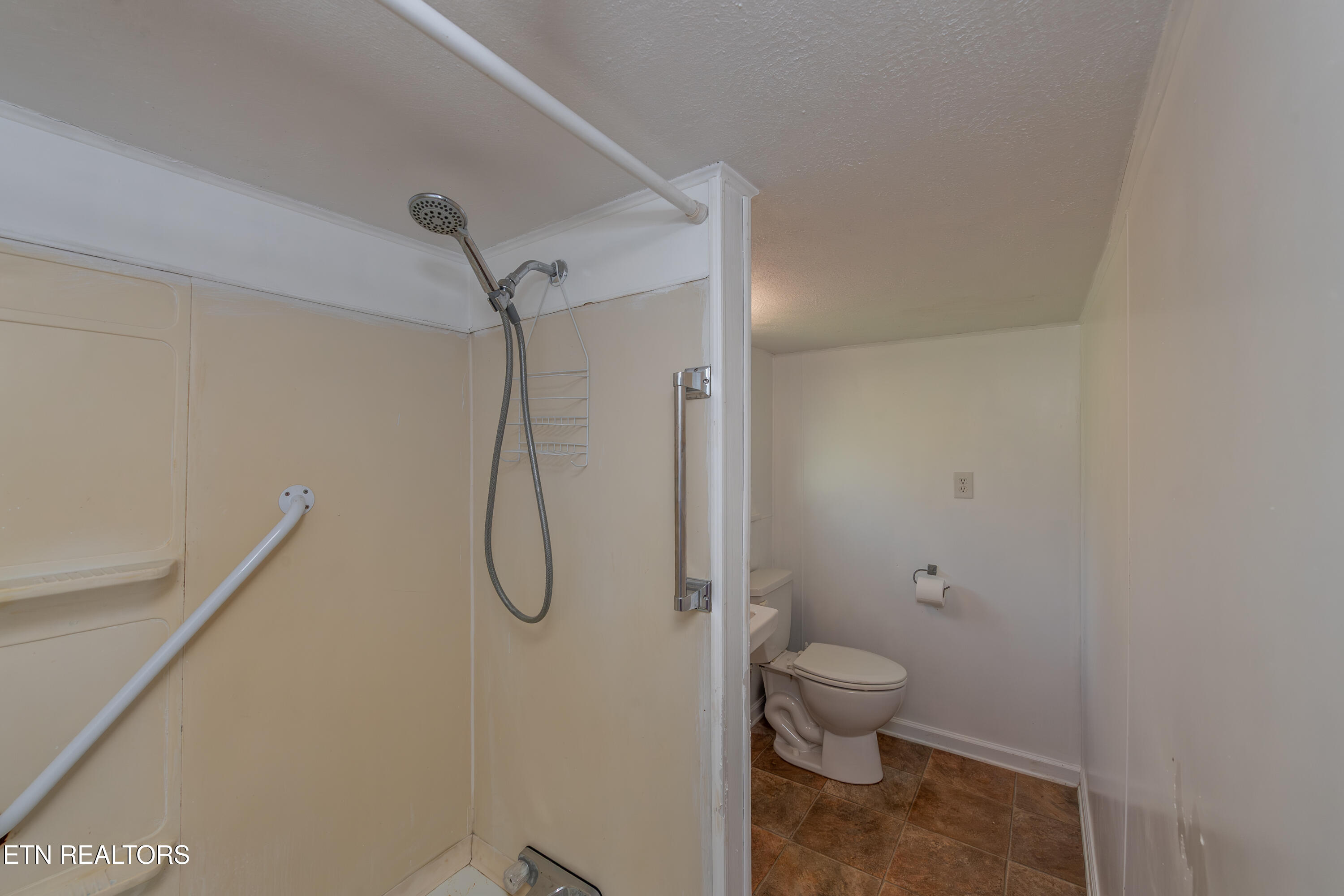 1915 Mccroskey Avenue Knoxville TN 37917