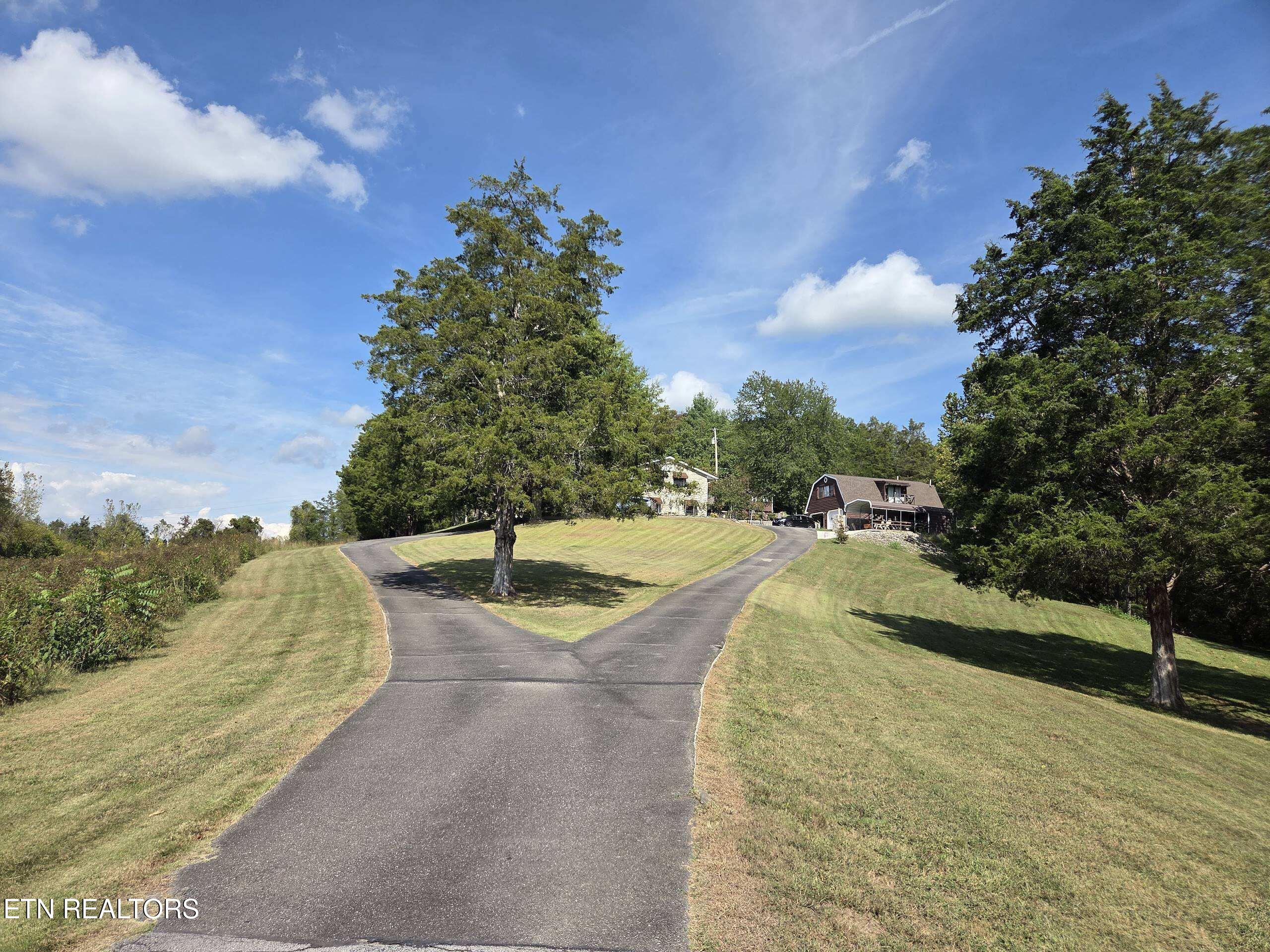 572 Mountain Road Clinton TN 37716