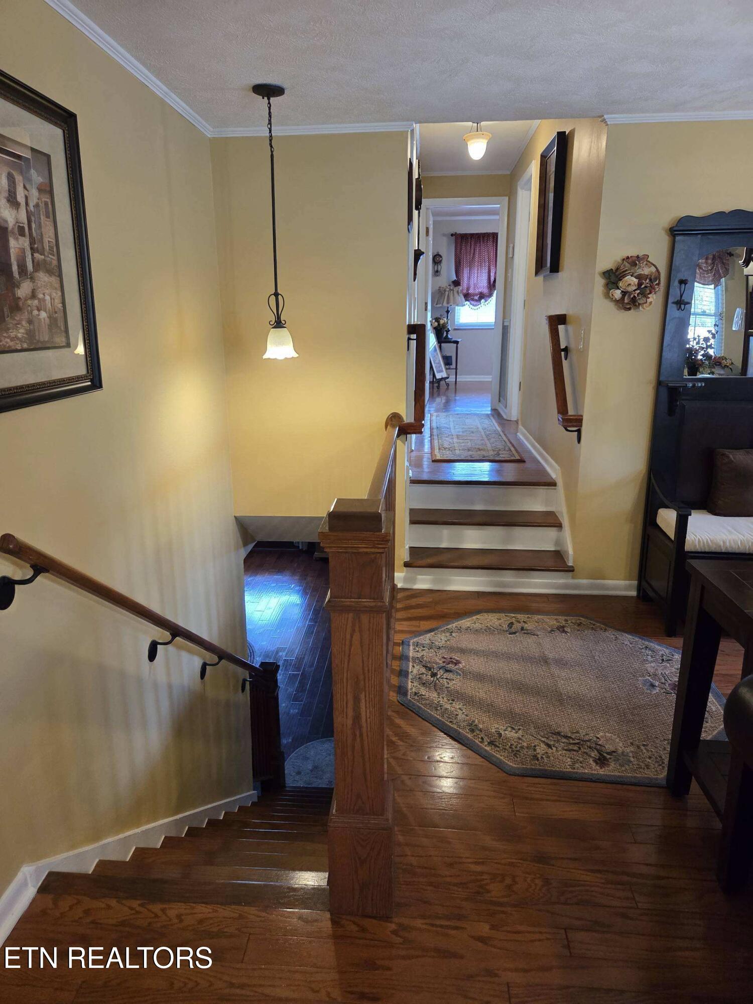 572 Mountain Road Clinton TN 37716