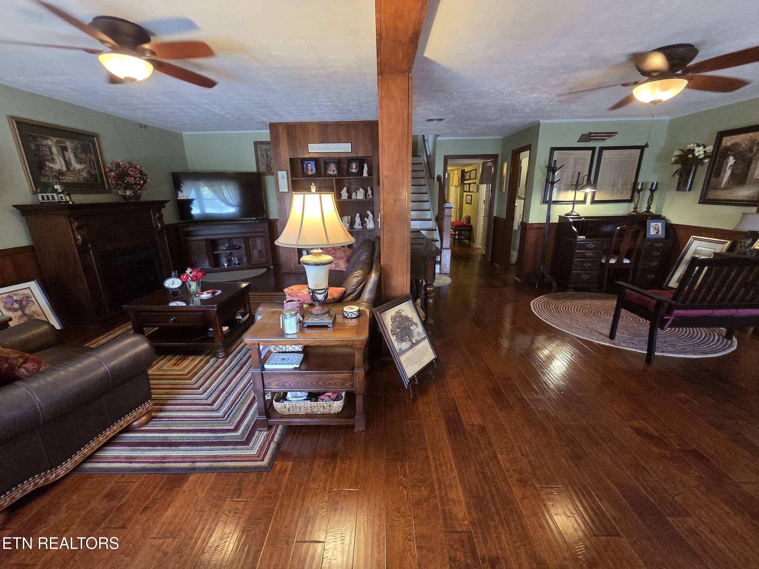 572 Mountain Road Clinton TN 37716