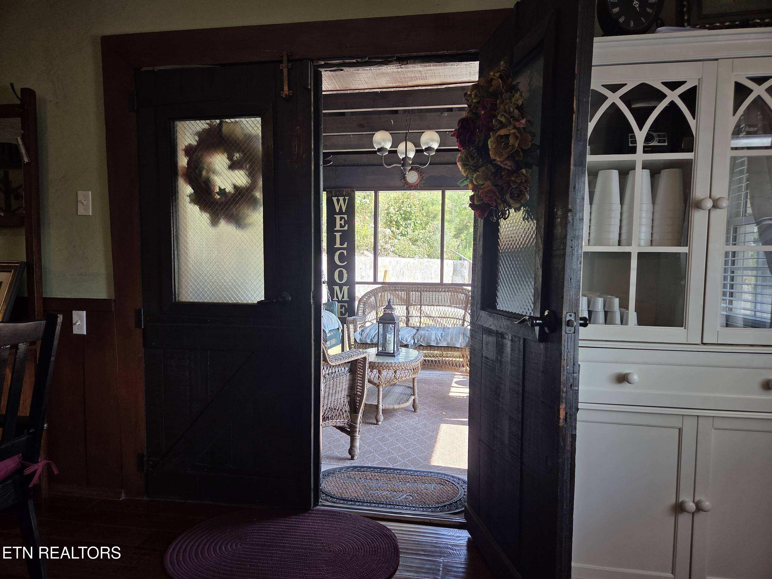 572 Mountain Road Clinton TN 37716