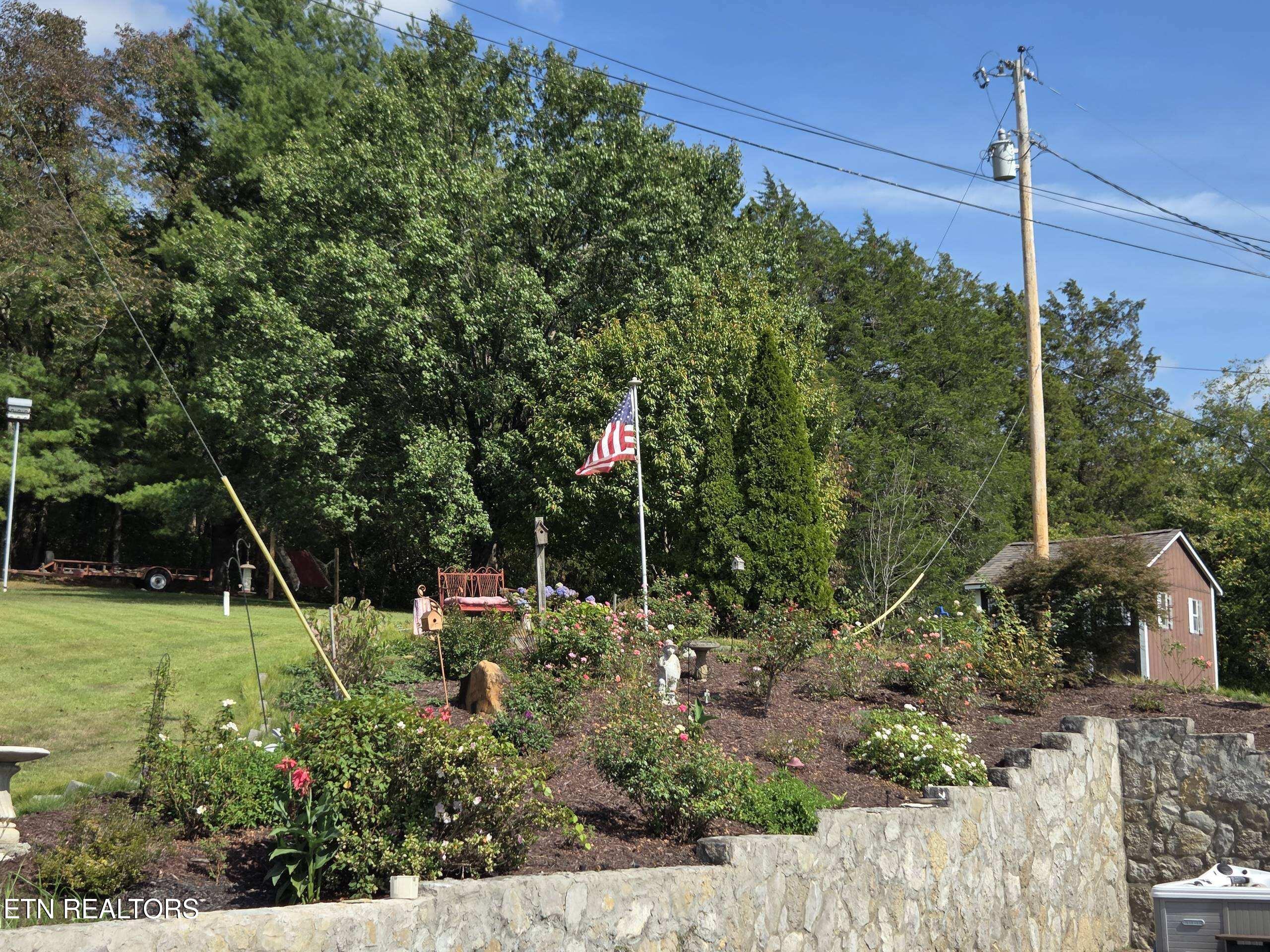 572 Mountain Road Clinton TN 37716