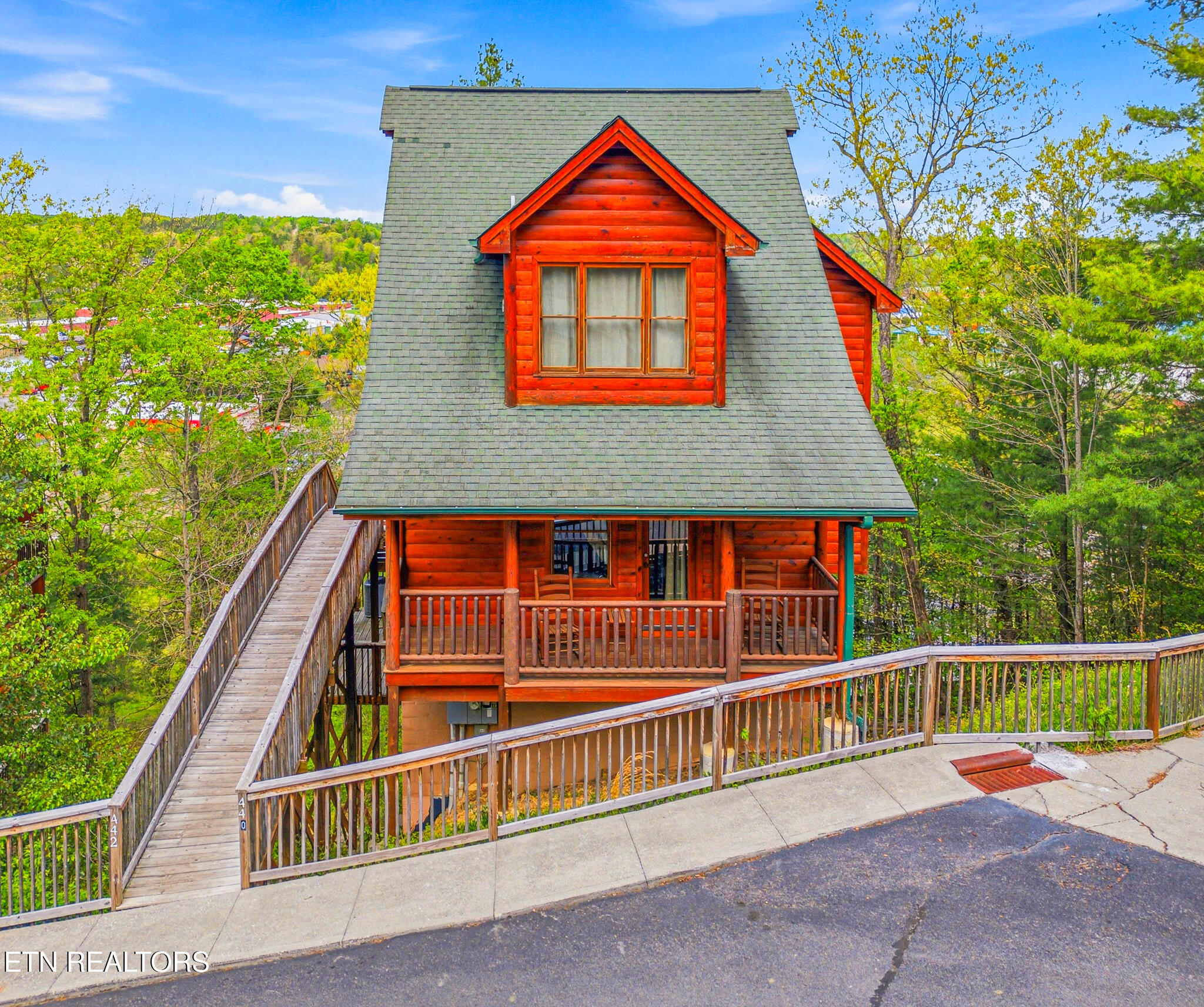 442 Big Bear Way Pigeon Forge TN 37863