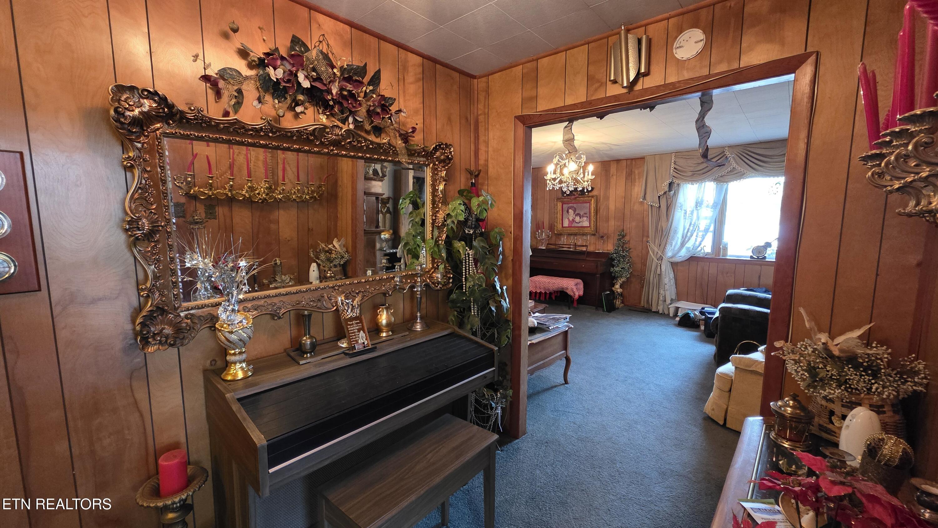109 Thornton Road Oak Ridge TN 37830
