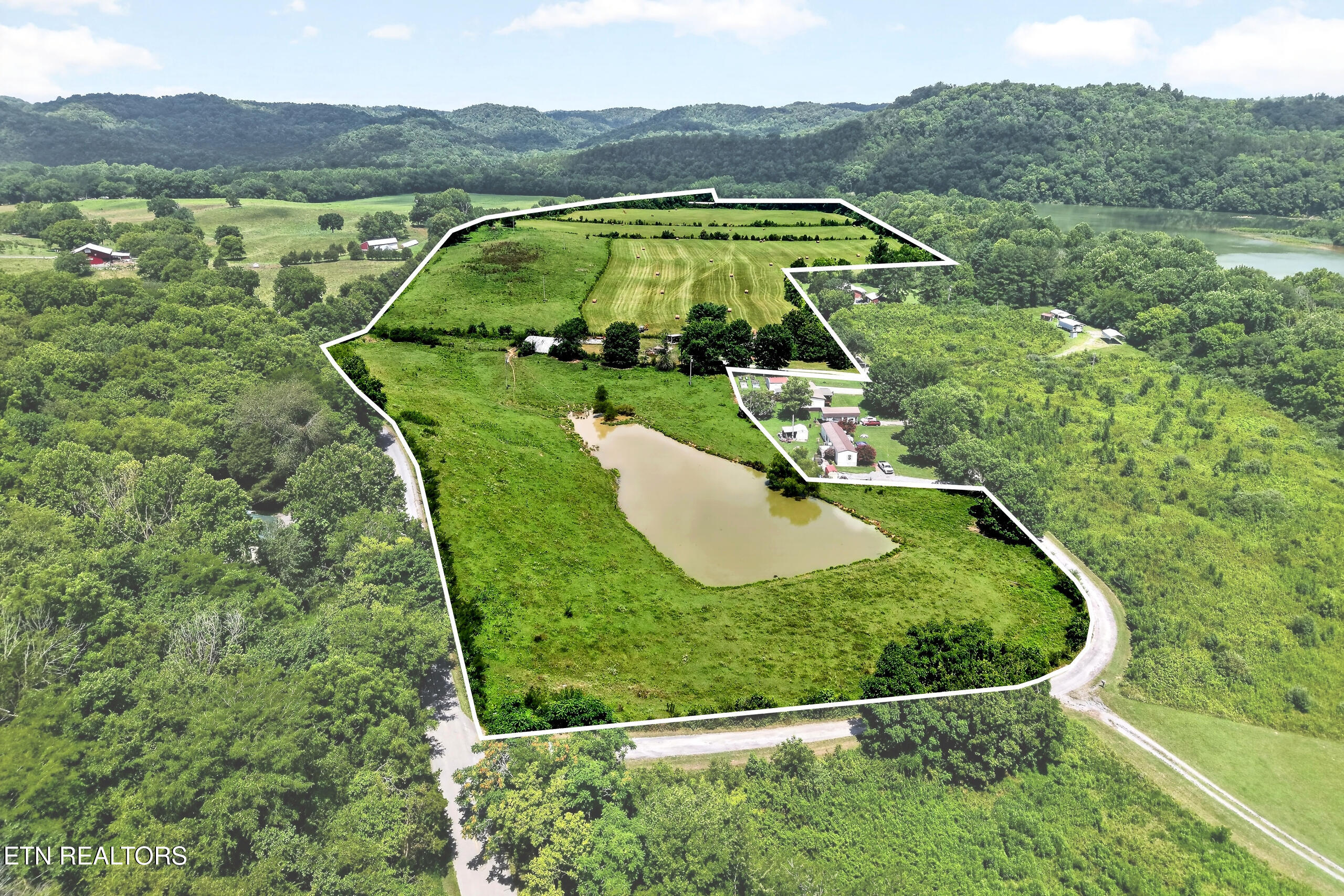 187 Edwin Smith Lane Gainesboro TN 38562