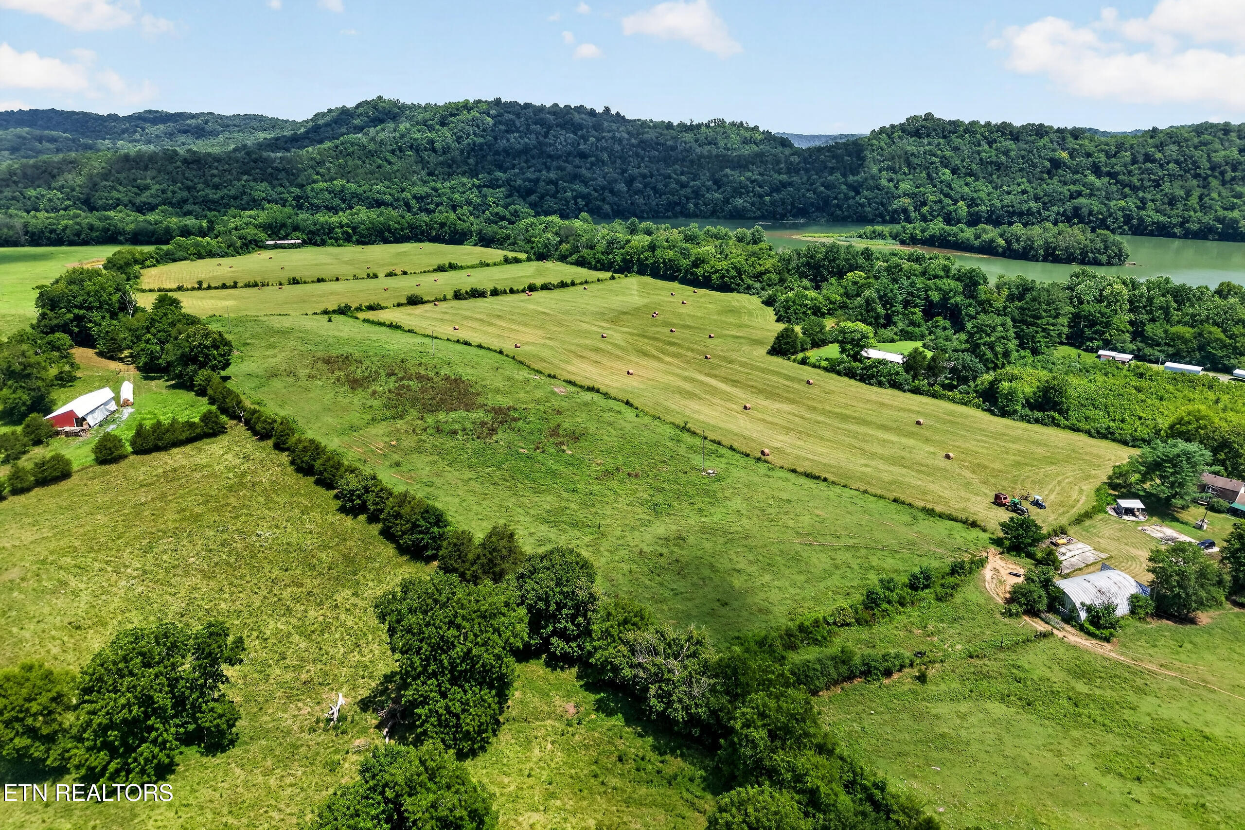 187 Edwin Smith Lane Gainesboro TN 38562