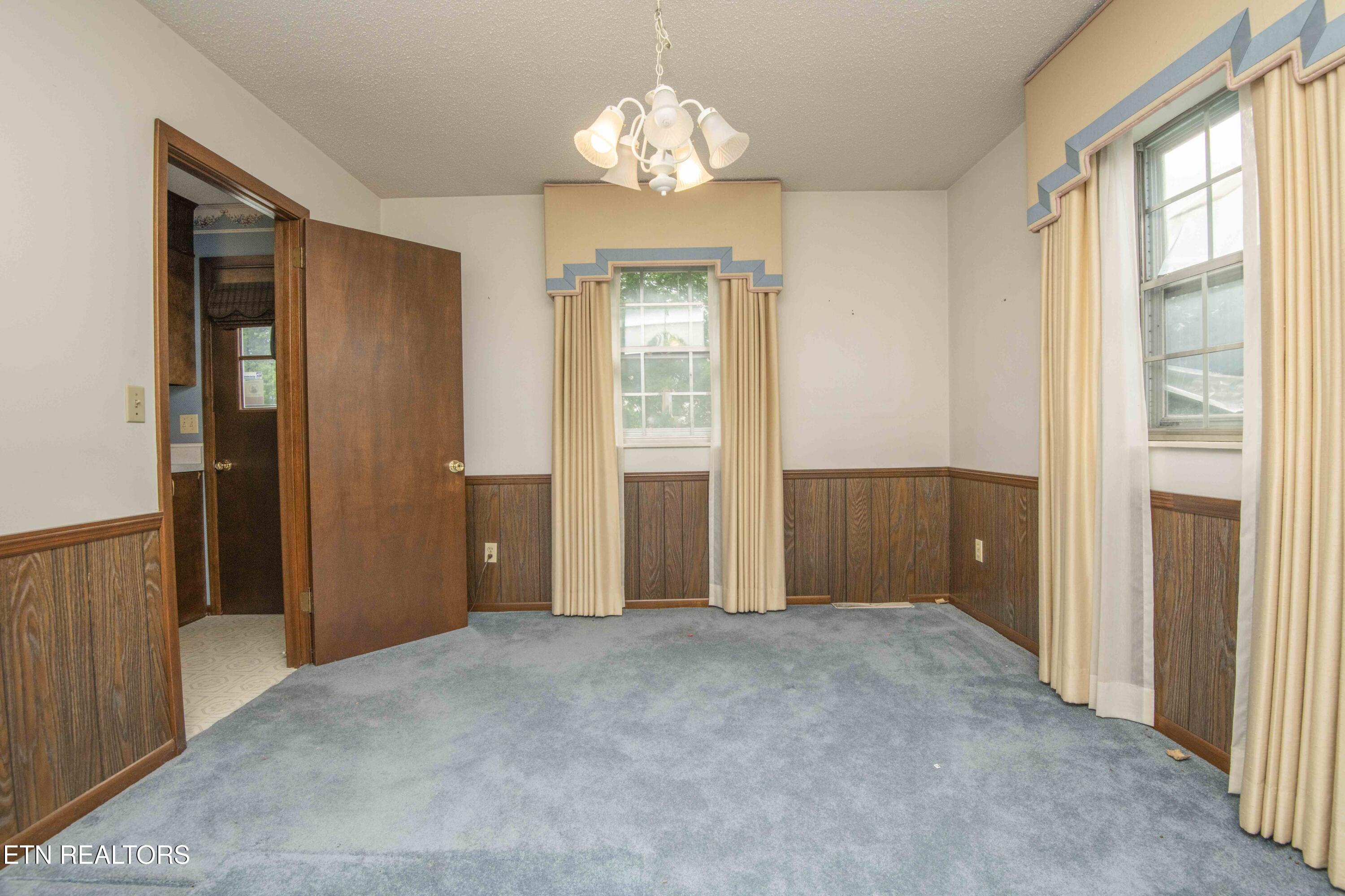 800 Foster Drive Lenoir City TN 37772