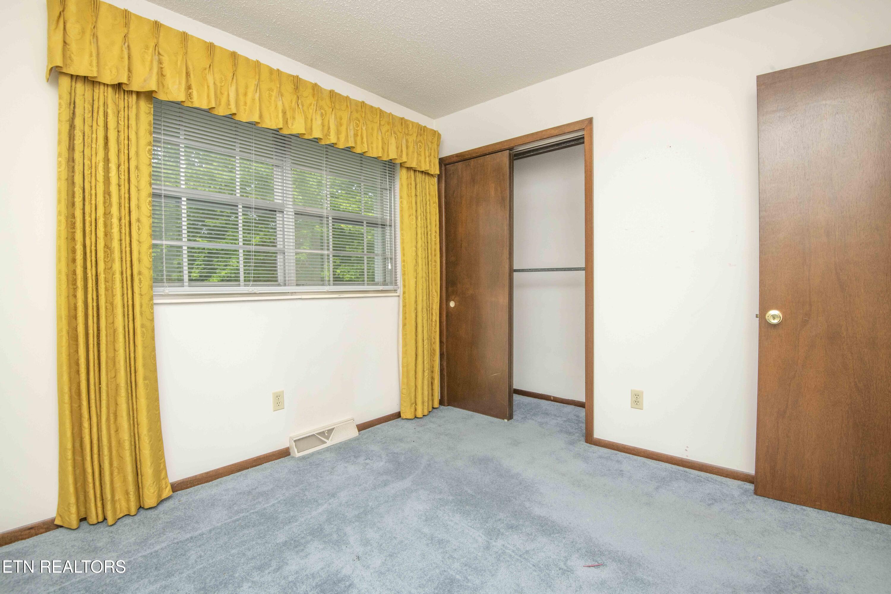 800 Foster Drive Lenoir City TN 37772