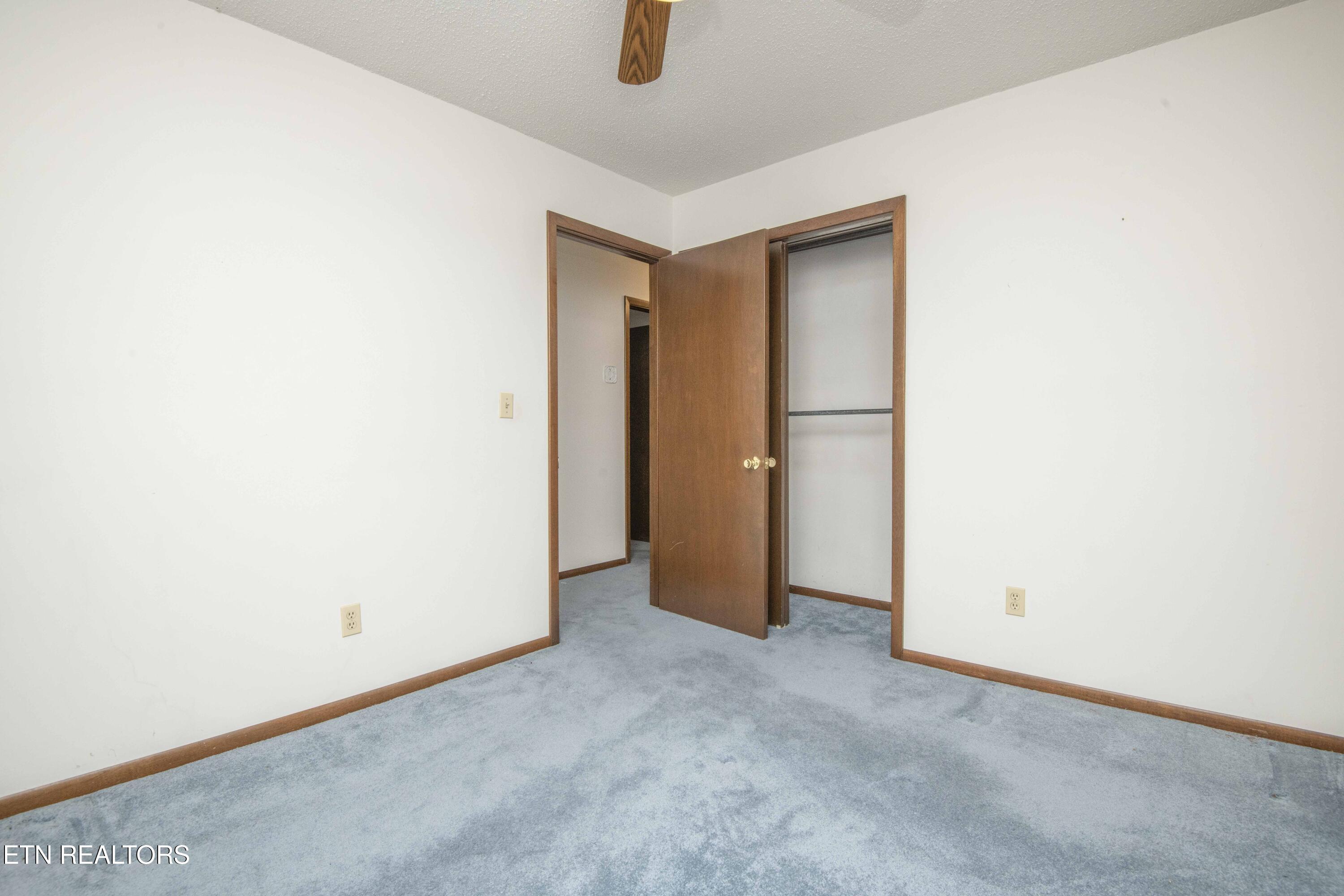 800 Foster Drive Lenoir City TN 37772