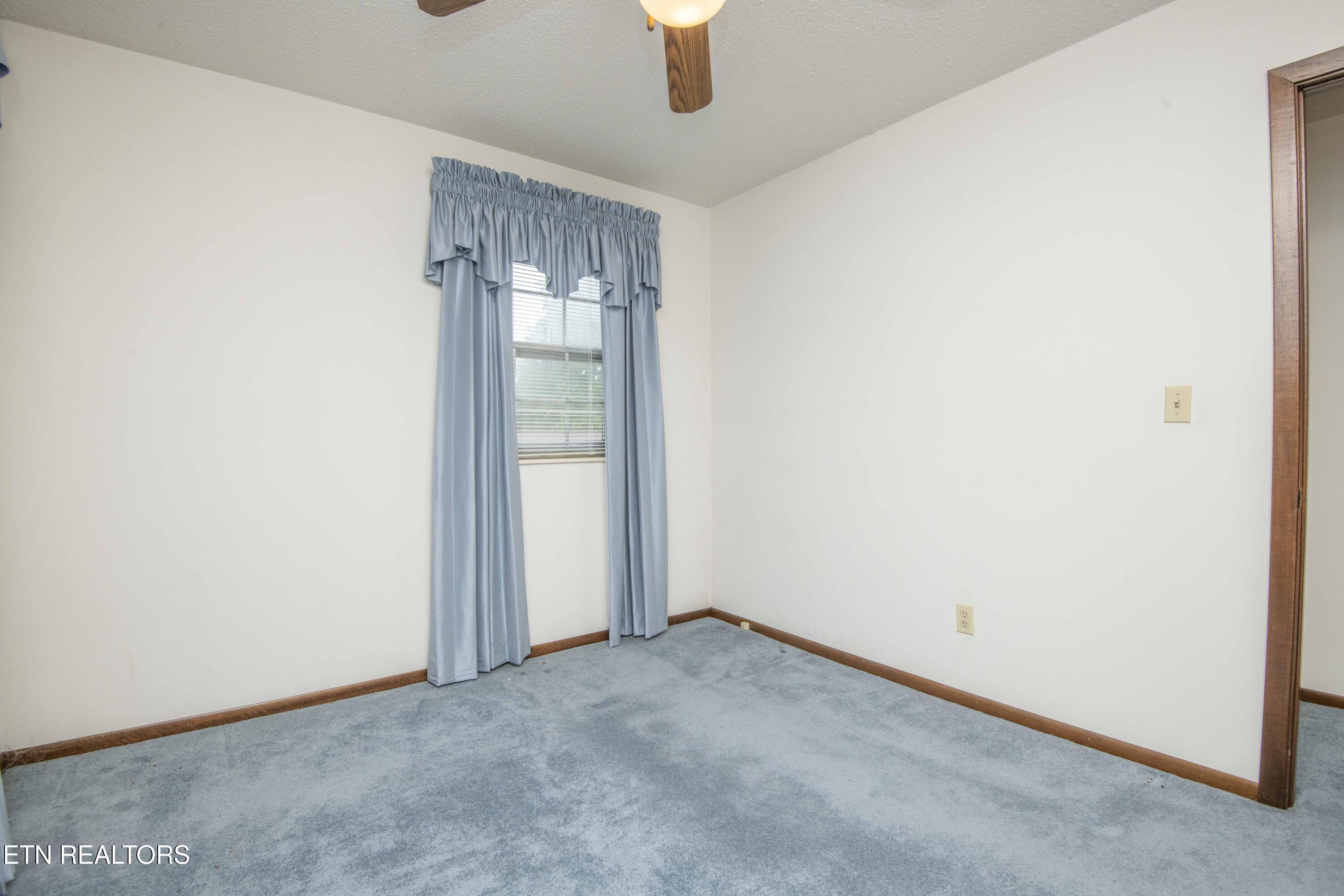 800 Foster Drive Lenoir City TN 37772