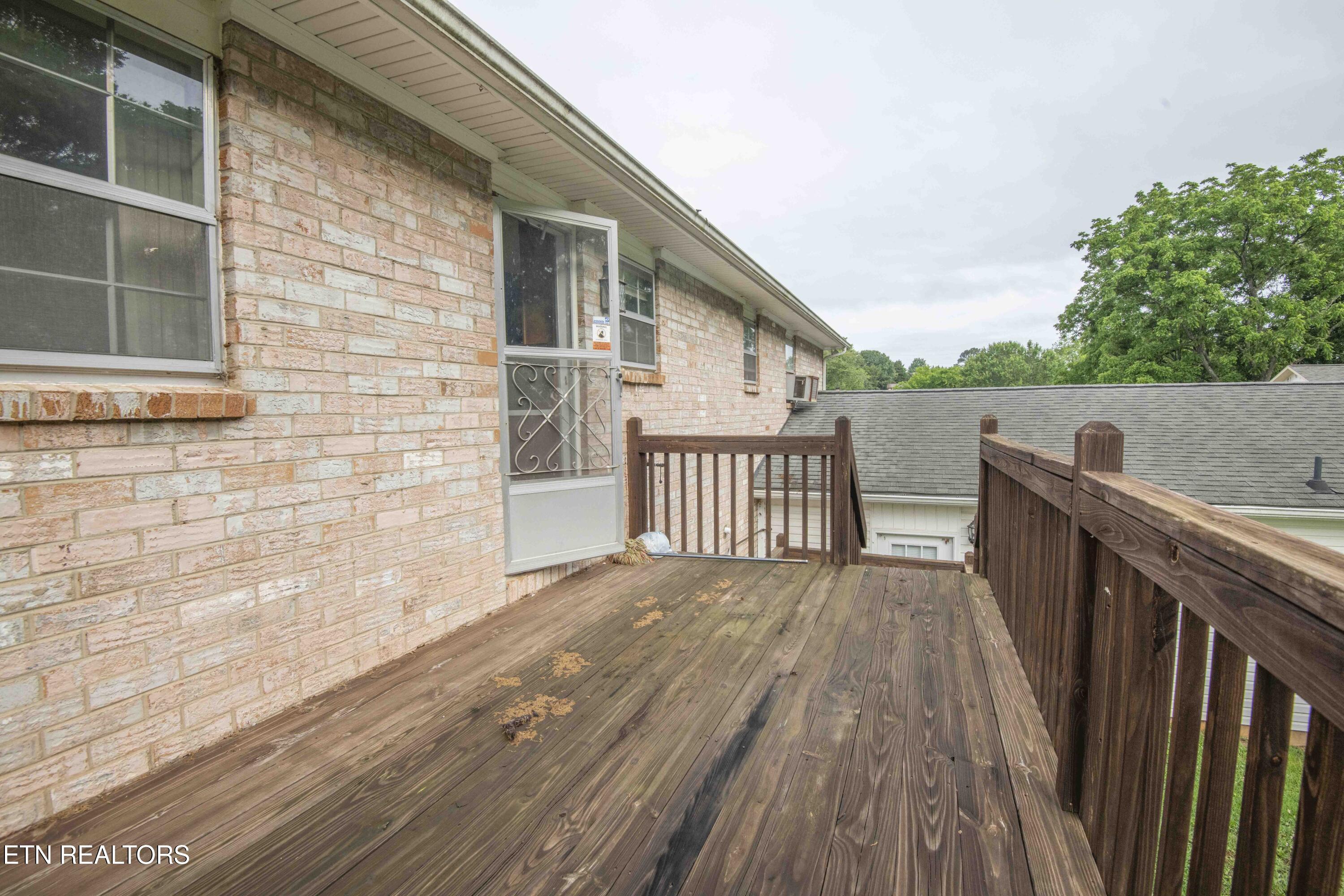 800 Foster Drive Lenoir City TN 37772