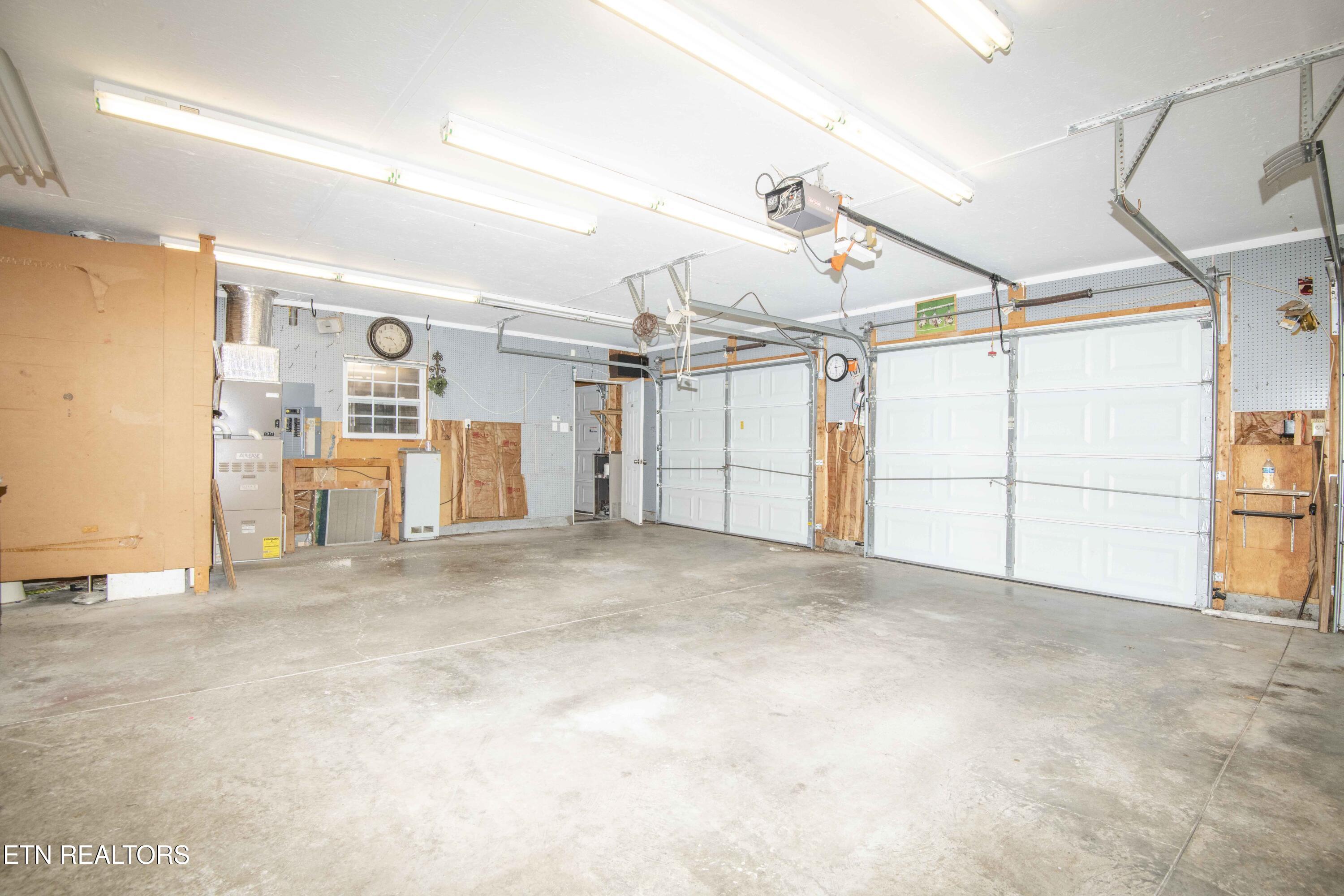 800 Foster Drive Lenoir City TN 37772