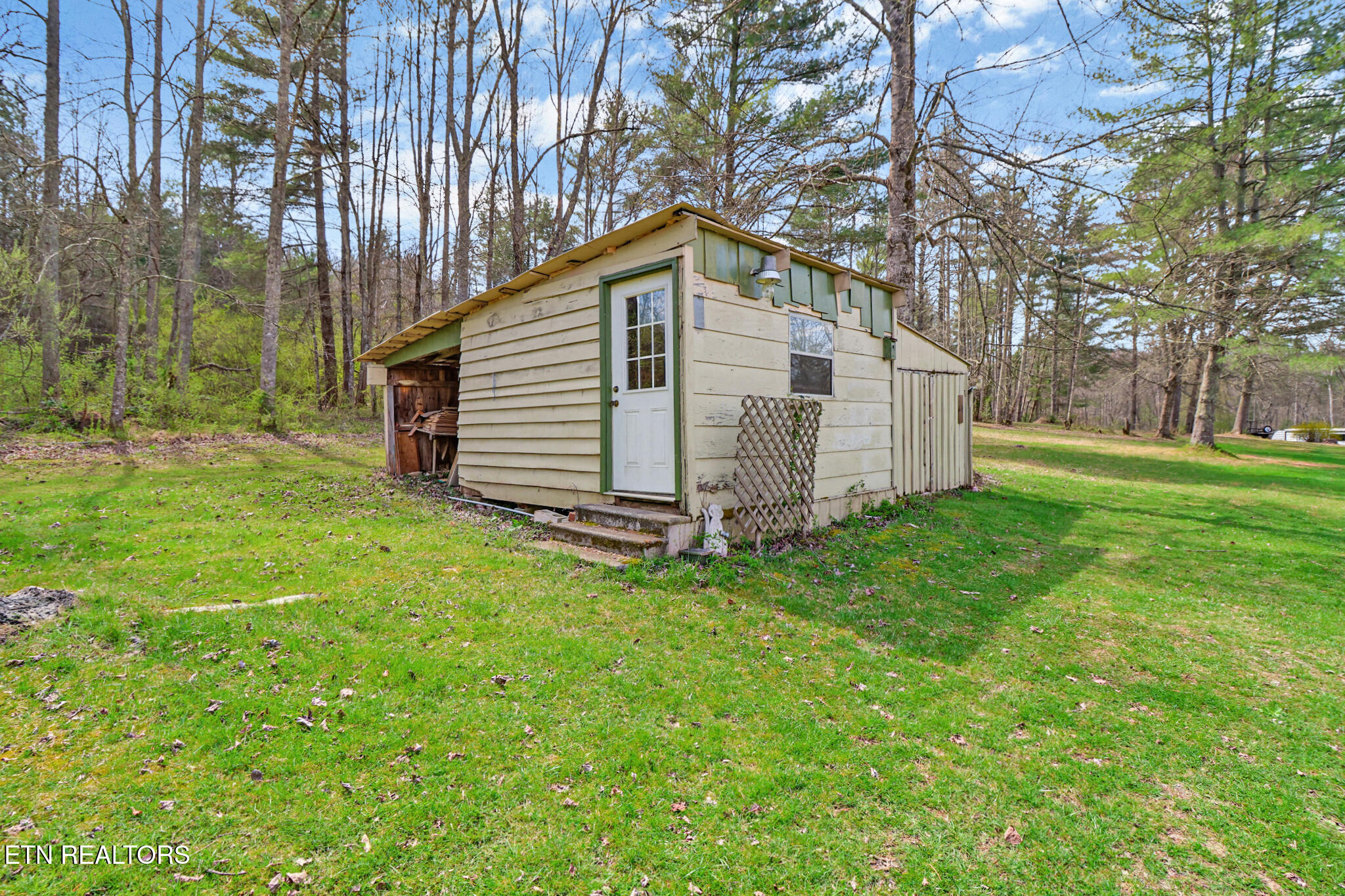 239 Doc Huling Road Robbins TN 37852
