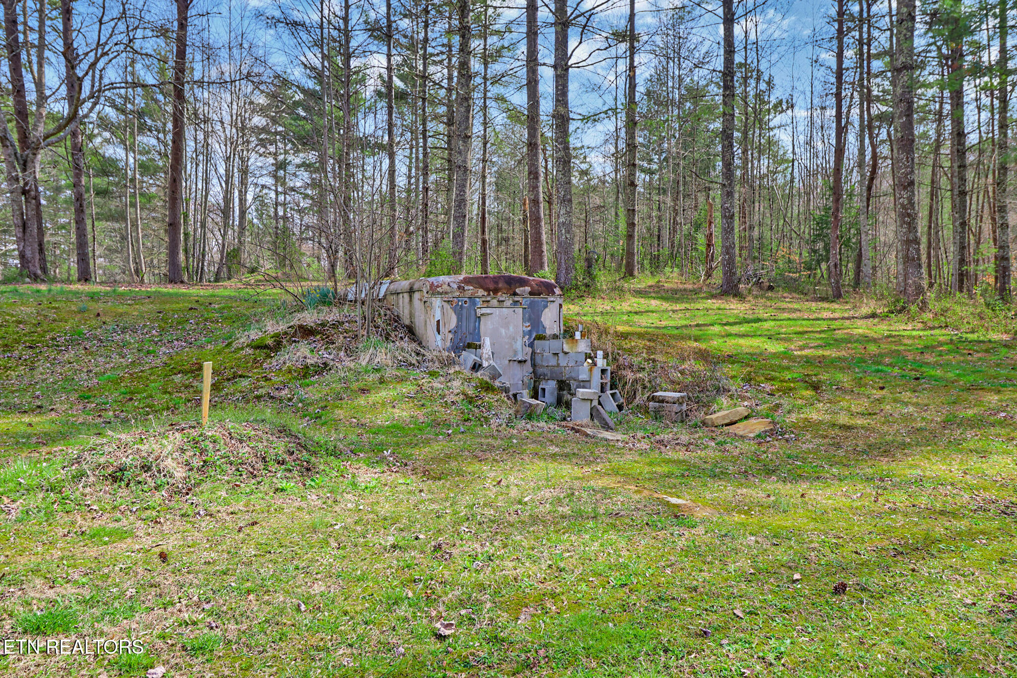 239 Doc Huling Road Robbins TN 37852