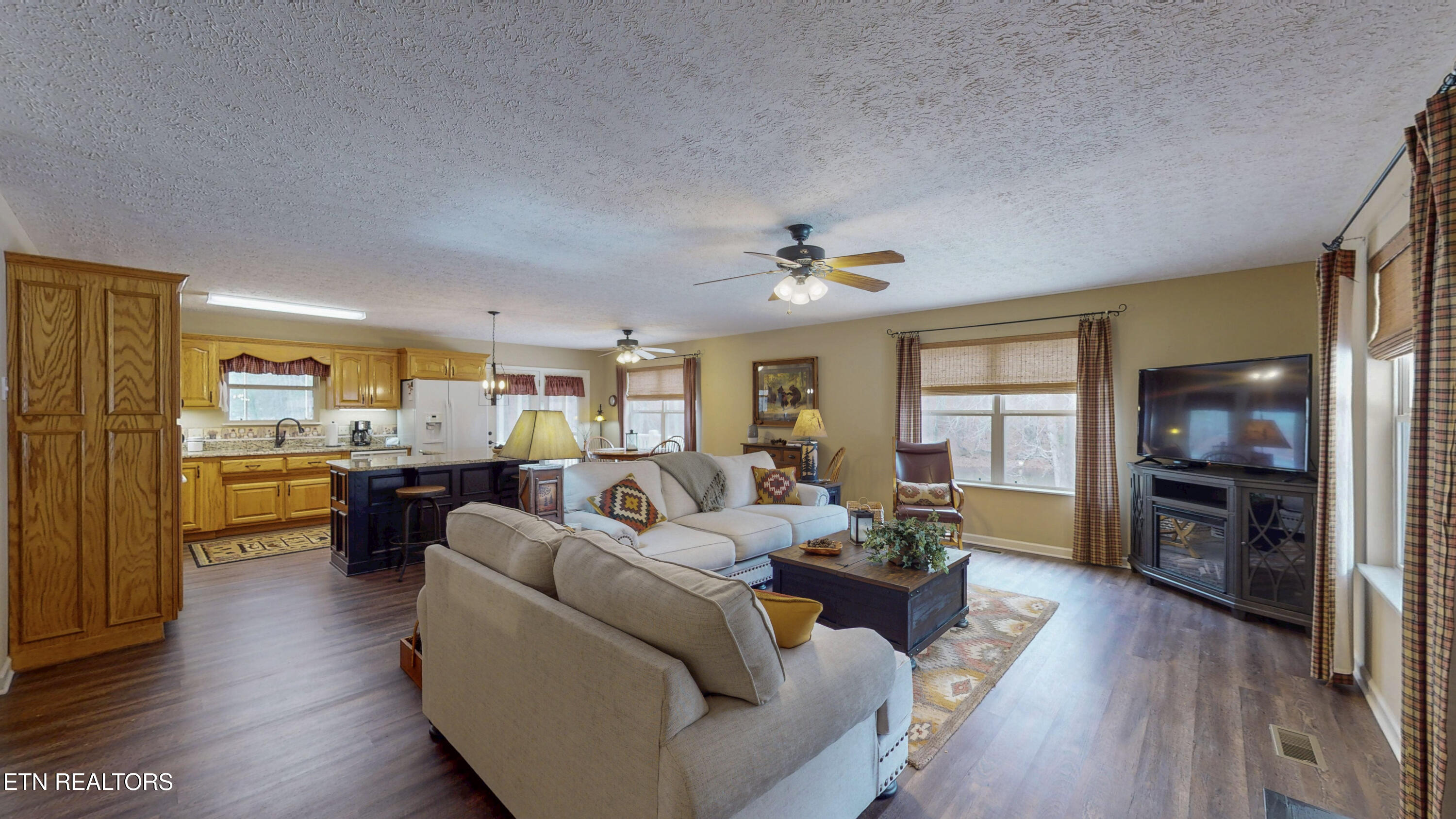 877 Laurel Lake Circle Madisonville TN 37354