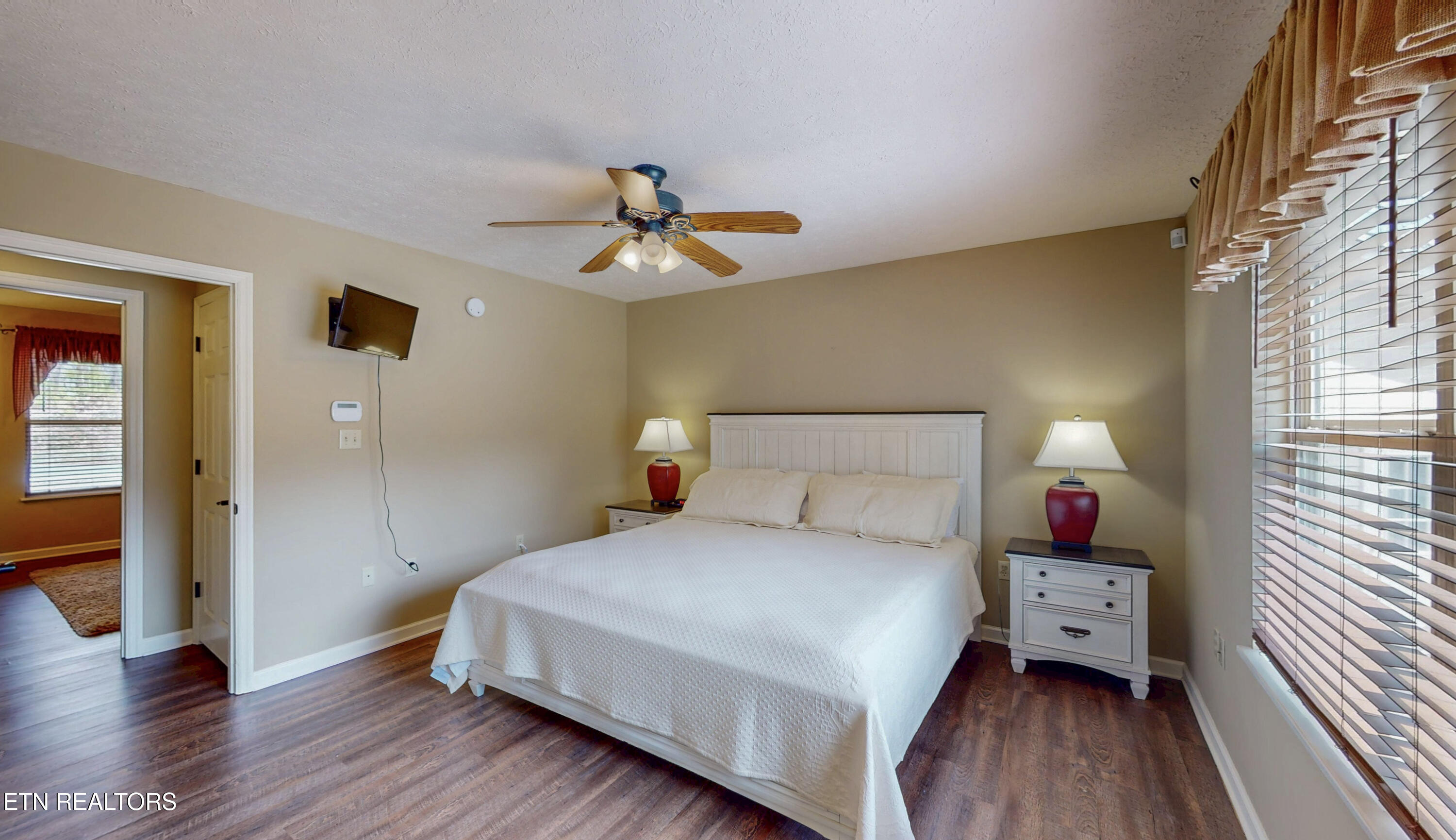 877 Laurel Lake Circle Madisonville TN 37354