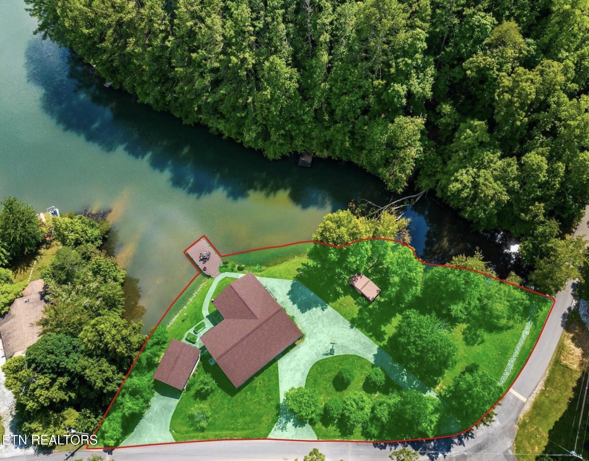 877 Laurel Lake Circle Madisonville TN 37354