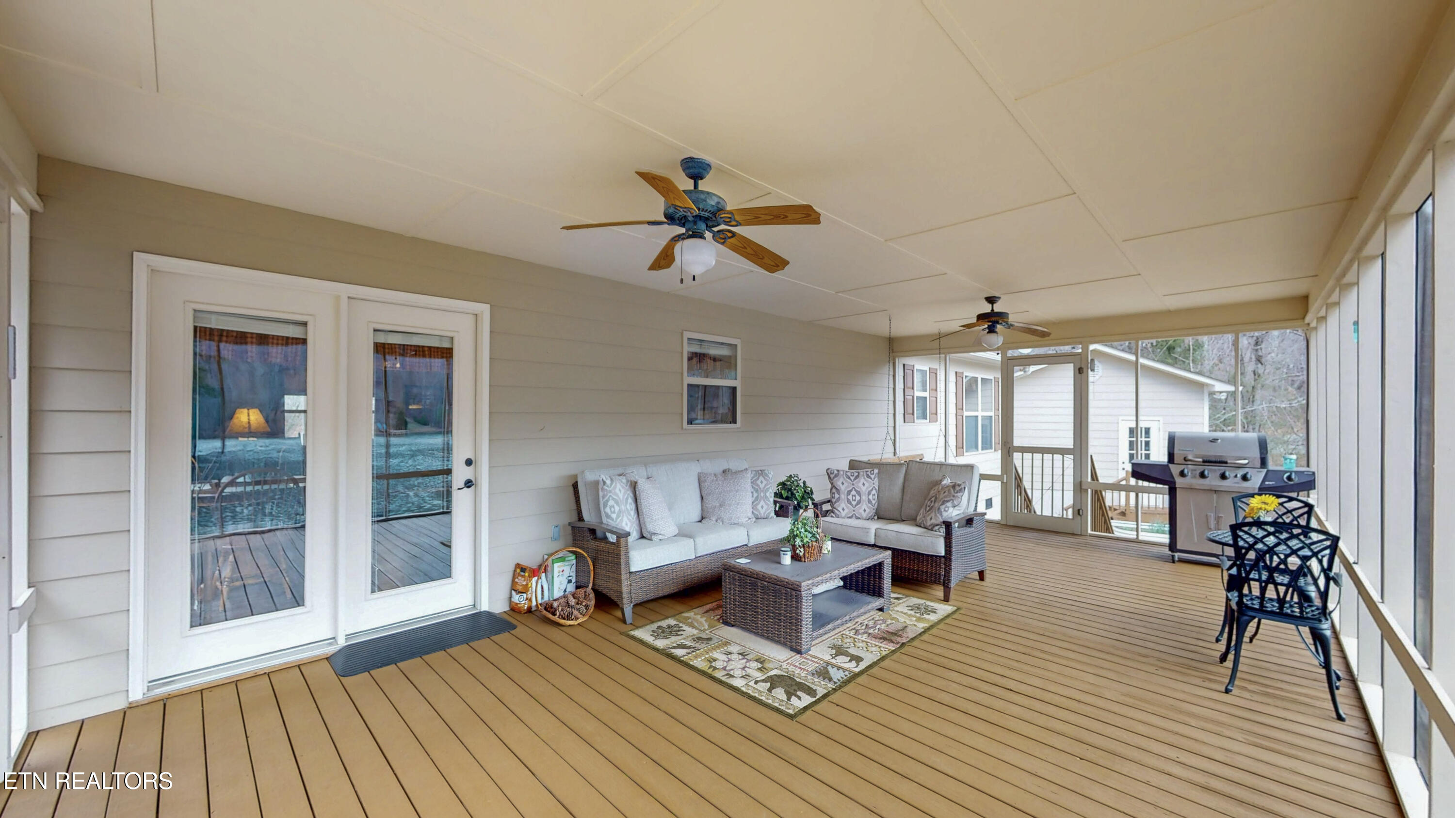 877 Laurel Lake Circle Madisonville TN 37354
