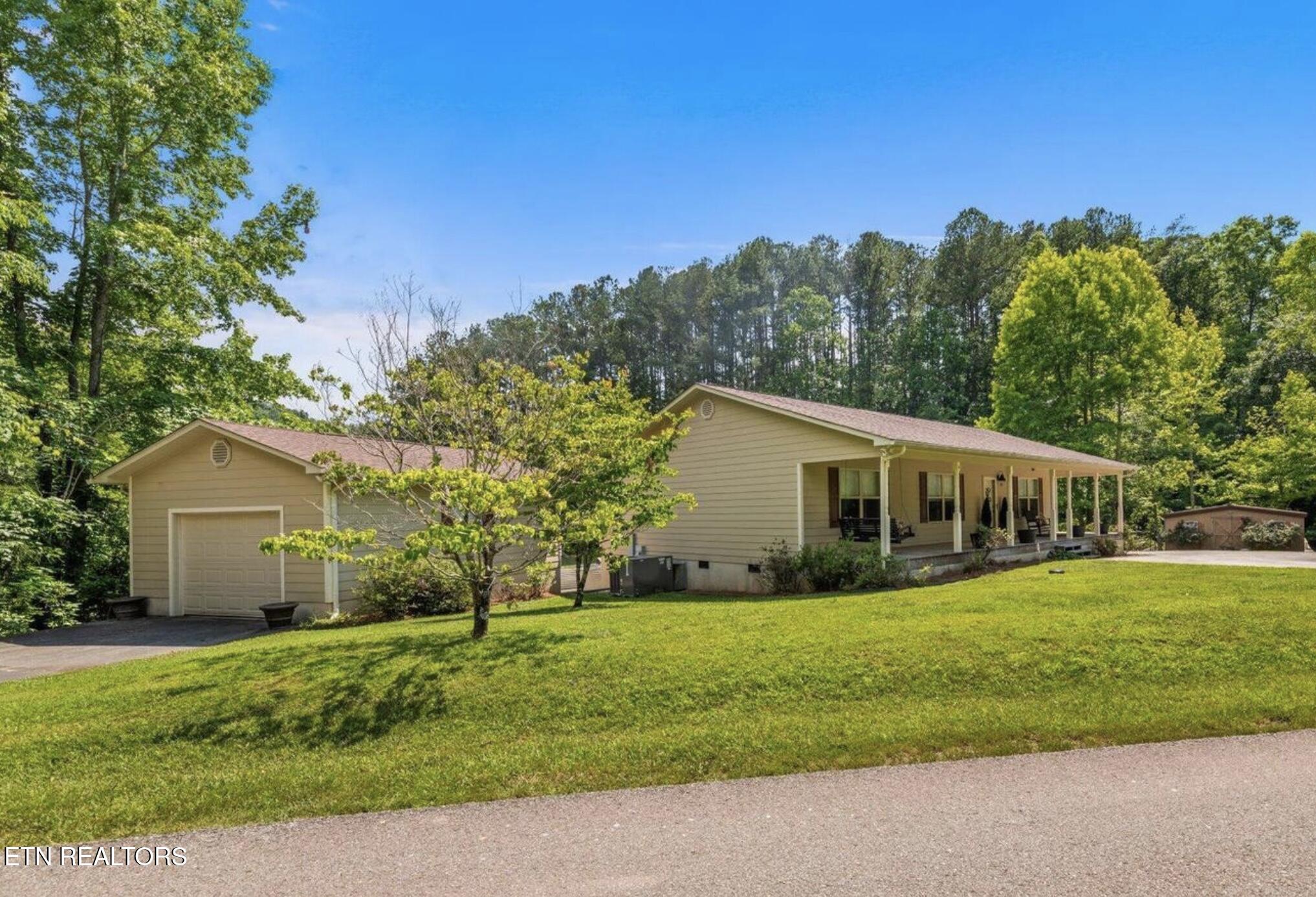 877 Laurel Lake Circle Madisonville TN 37354