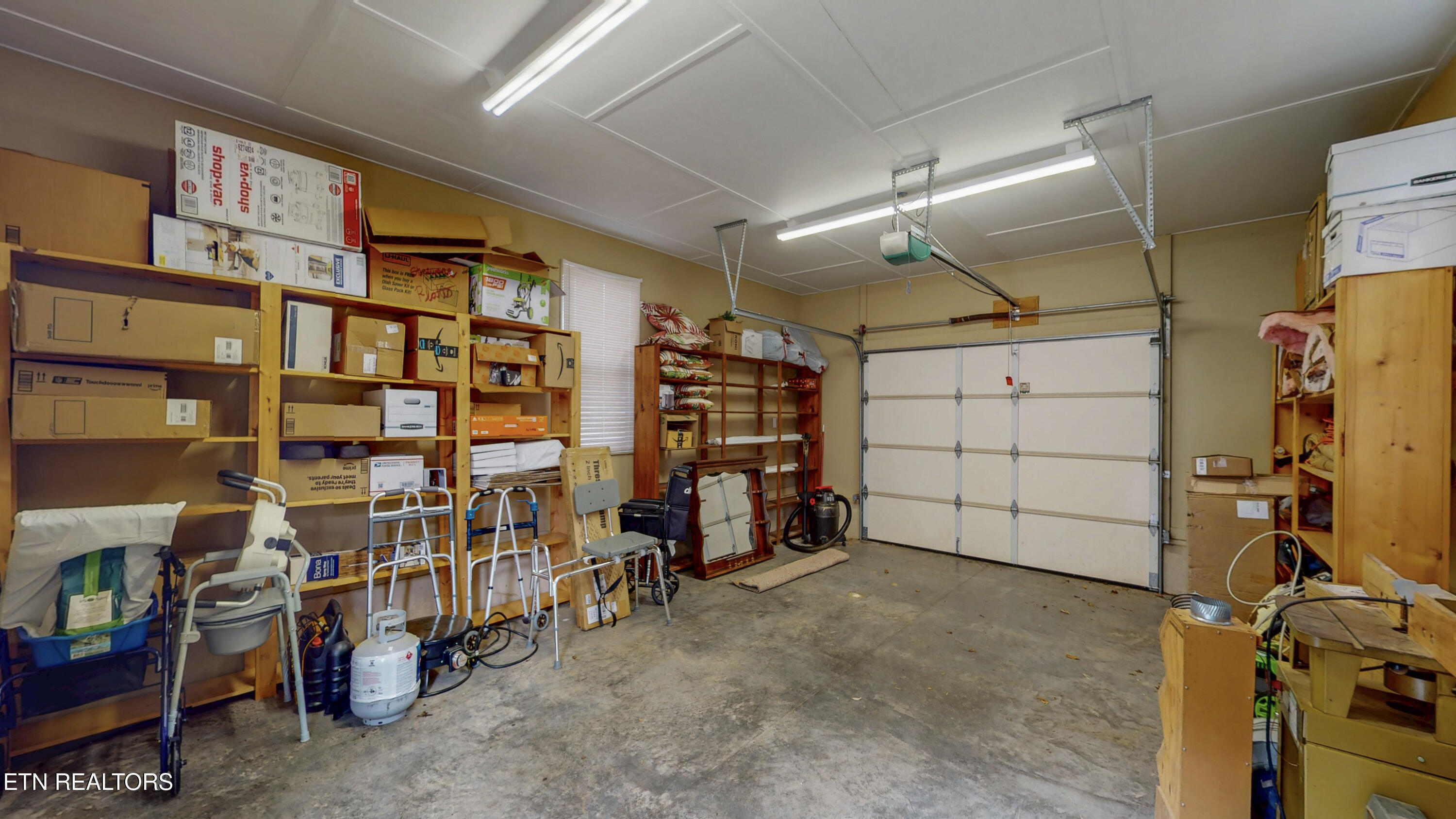 877 Laurel Lake Circle Madisonville TN 37354