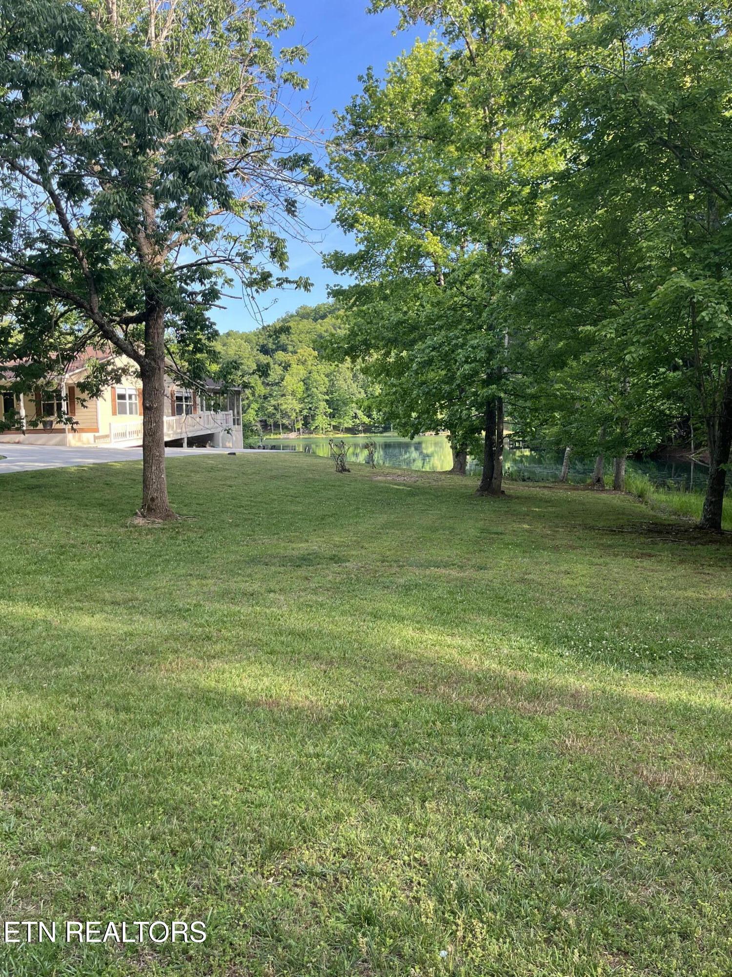877 Laurel Lake Circle Madisonville TN 37354