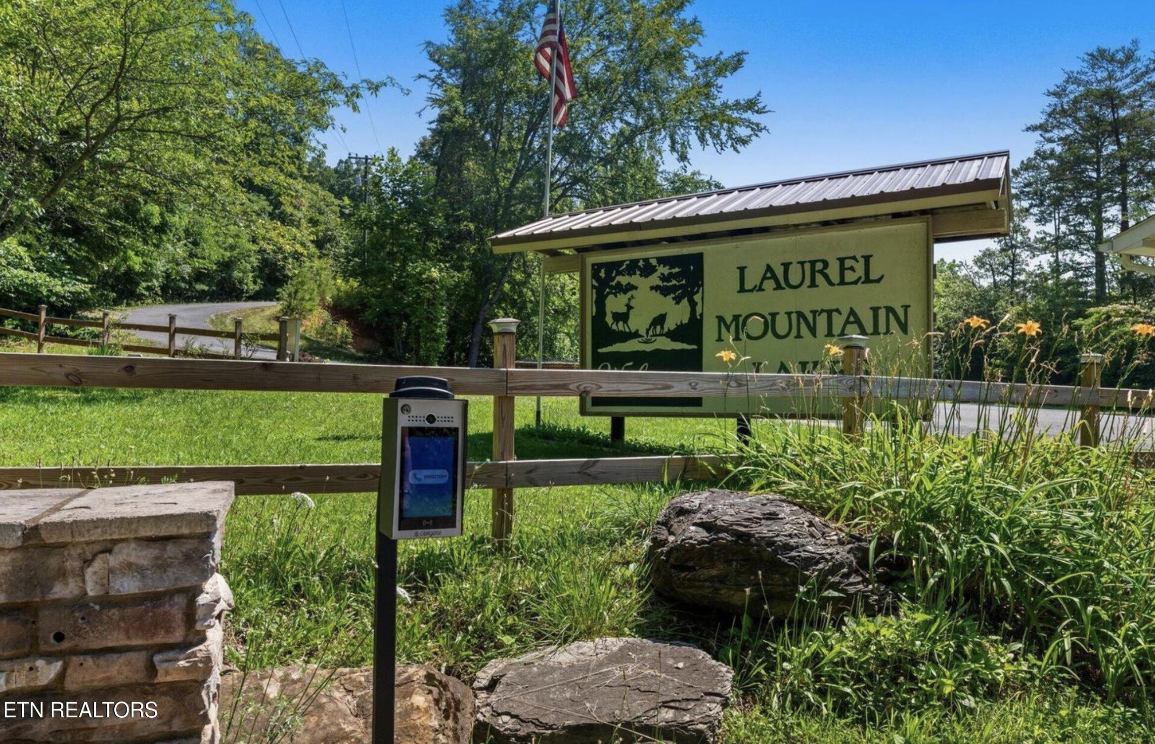 877 Laurel Lake Circle Madisonville TN 37354