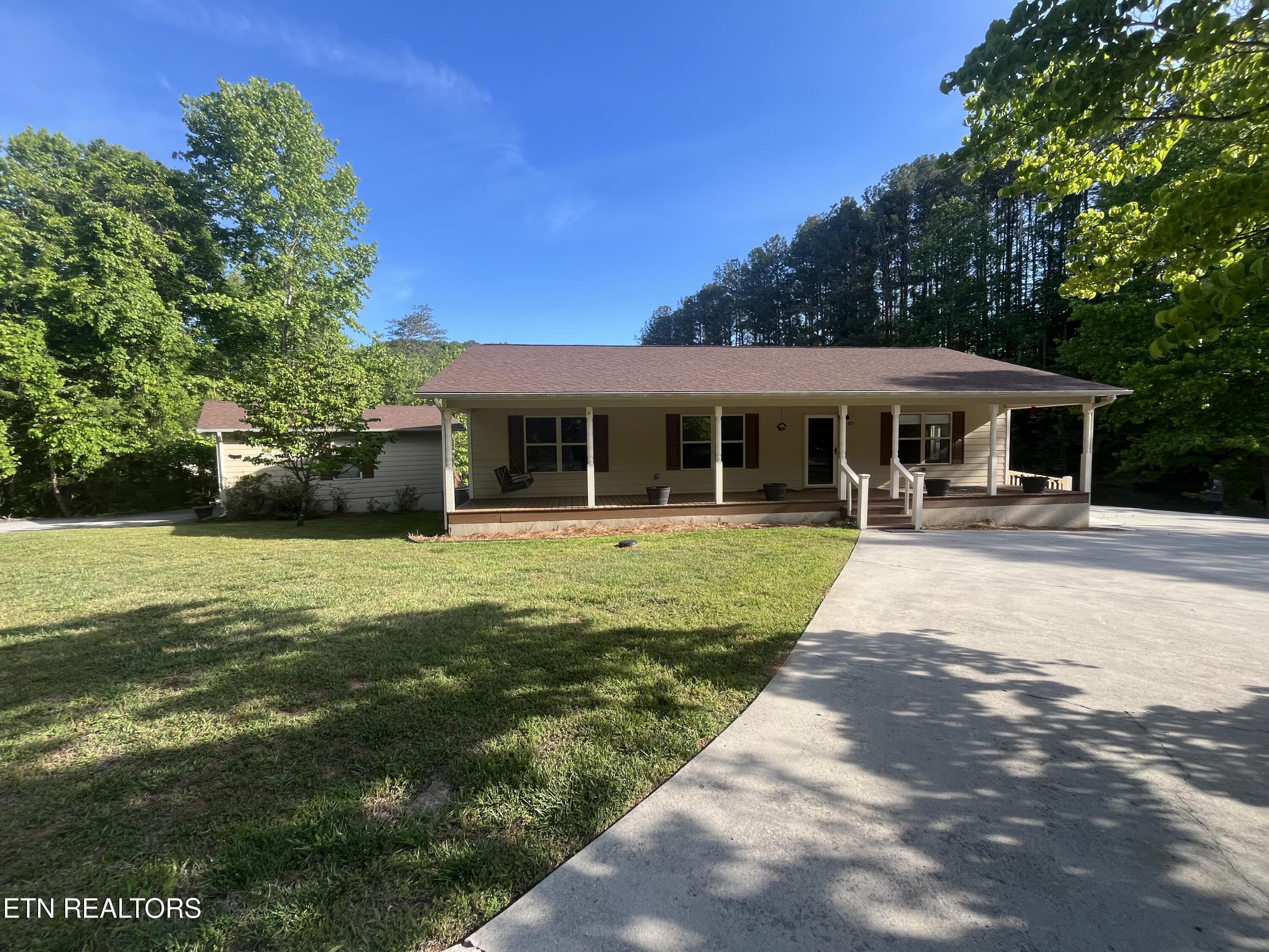 877 Laurel Lake Circle Madisonville TN 37354