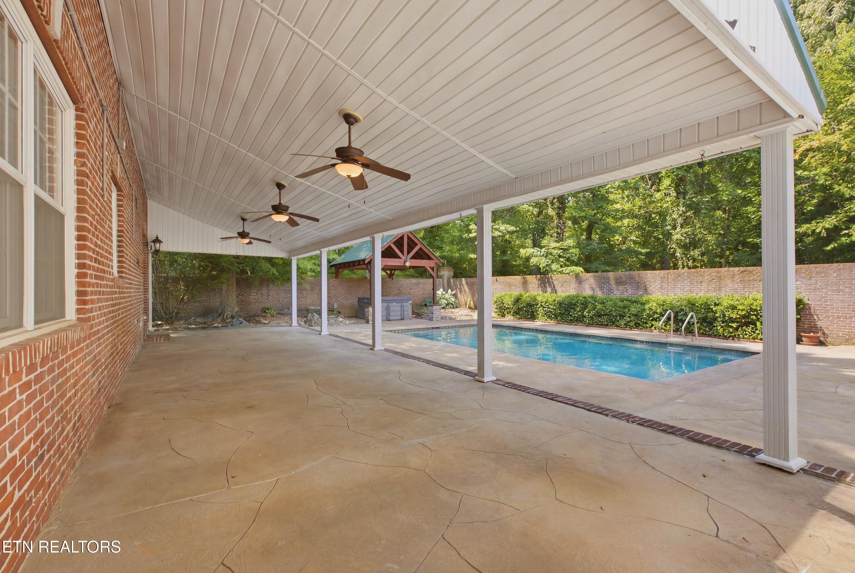 6908 Tallywood Circle Knoxville TN 37918