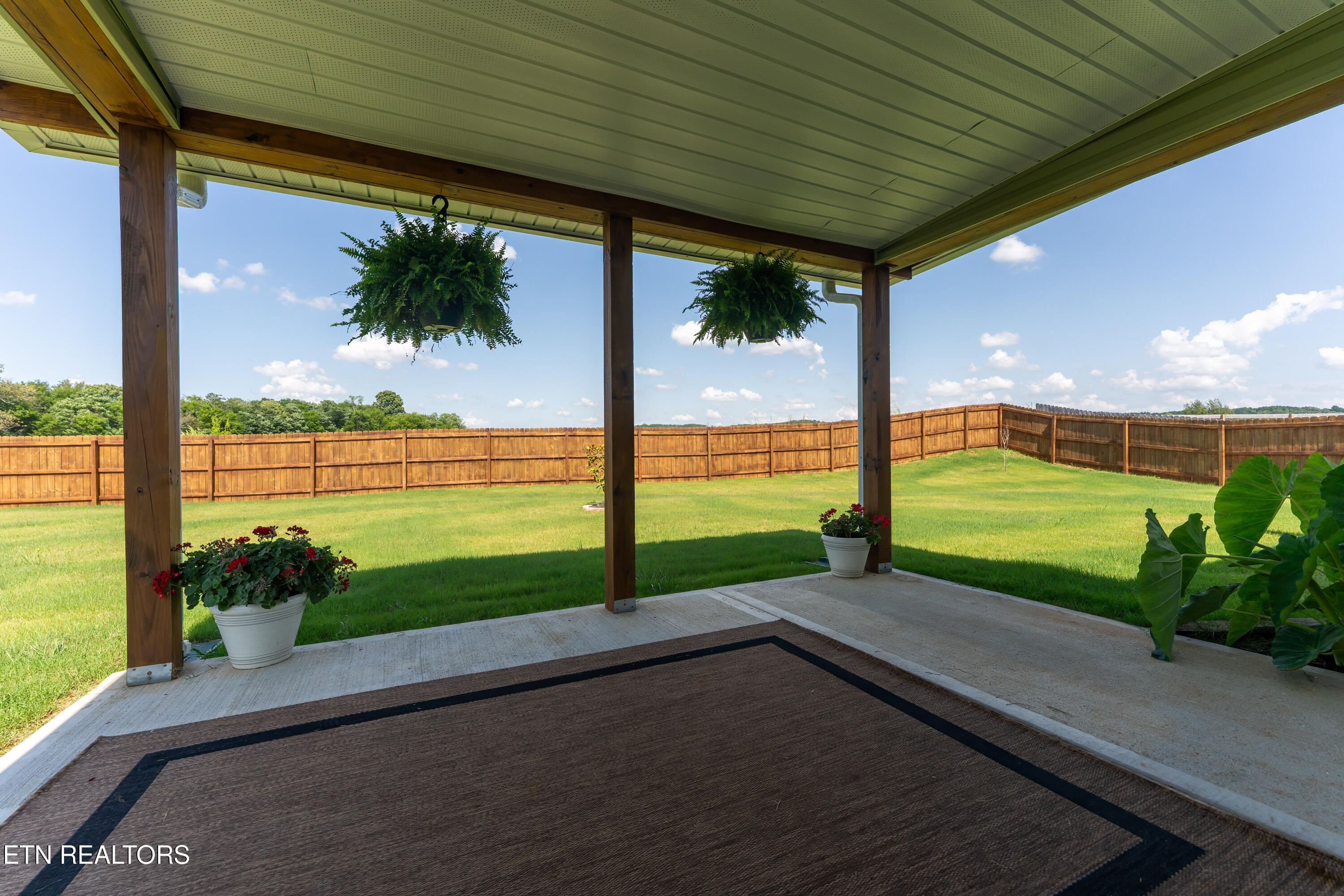 180 Crescent Circle Niota TN 37826