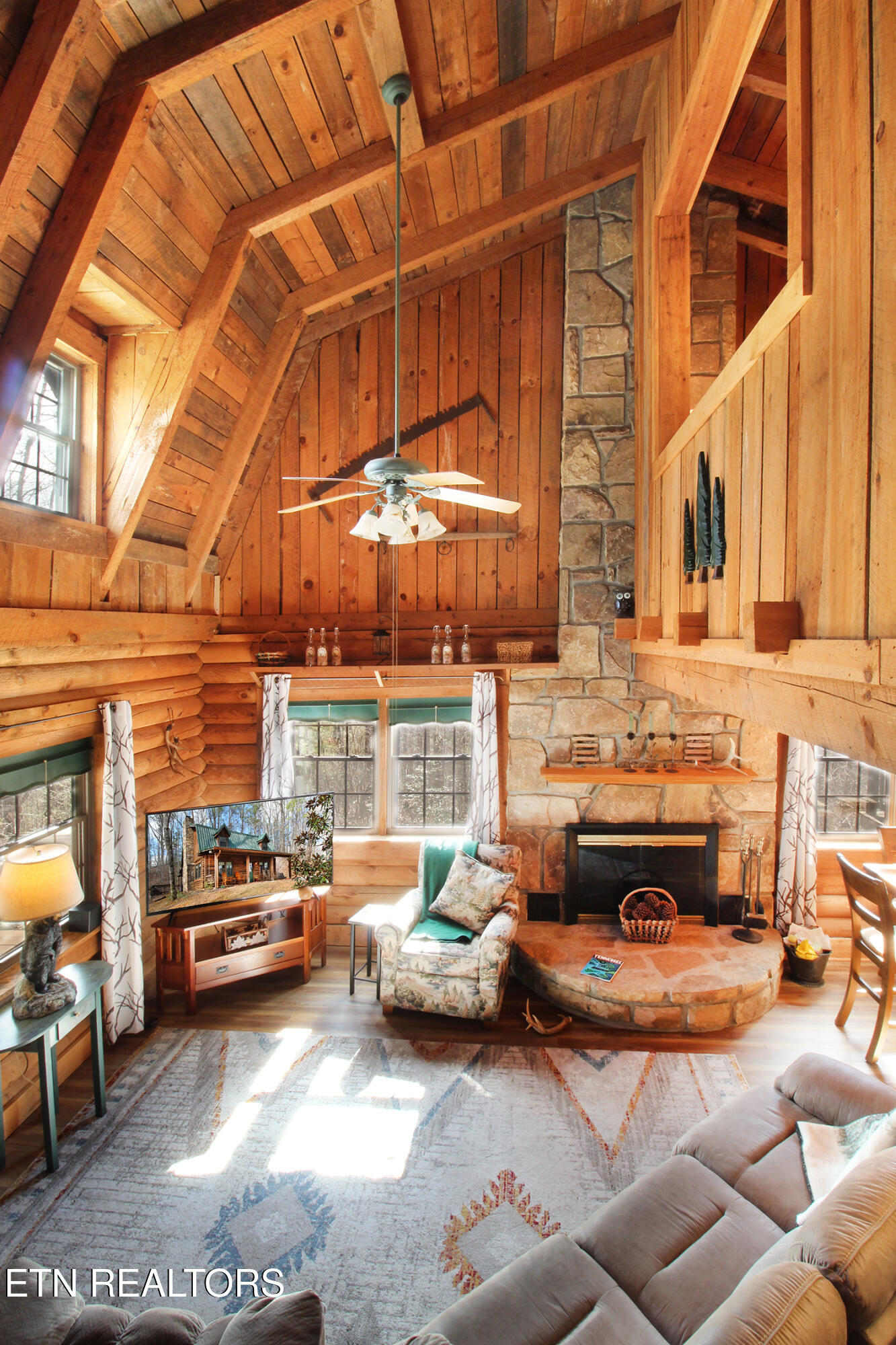 1923 Bales Way Sevierville TN 37876