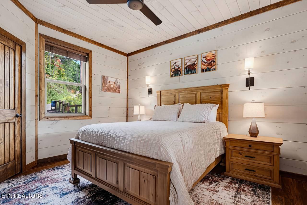 2733 Dogwood Loop Drive Sevierville TN 37876