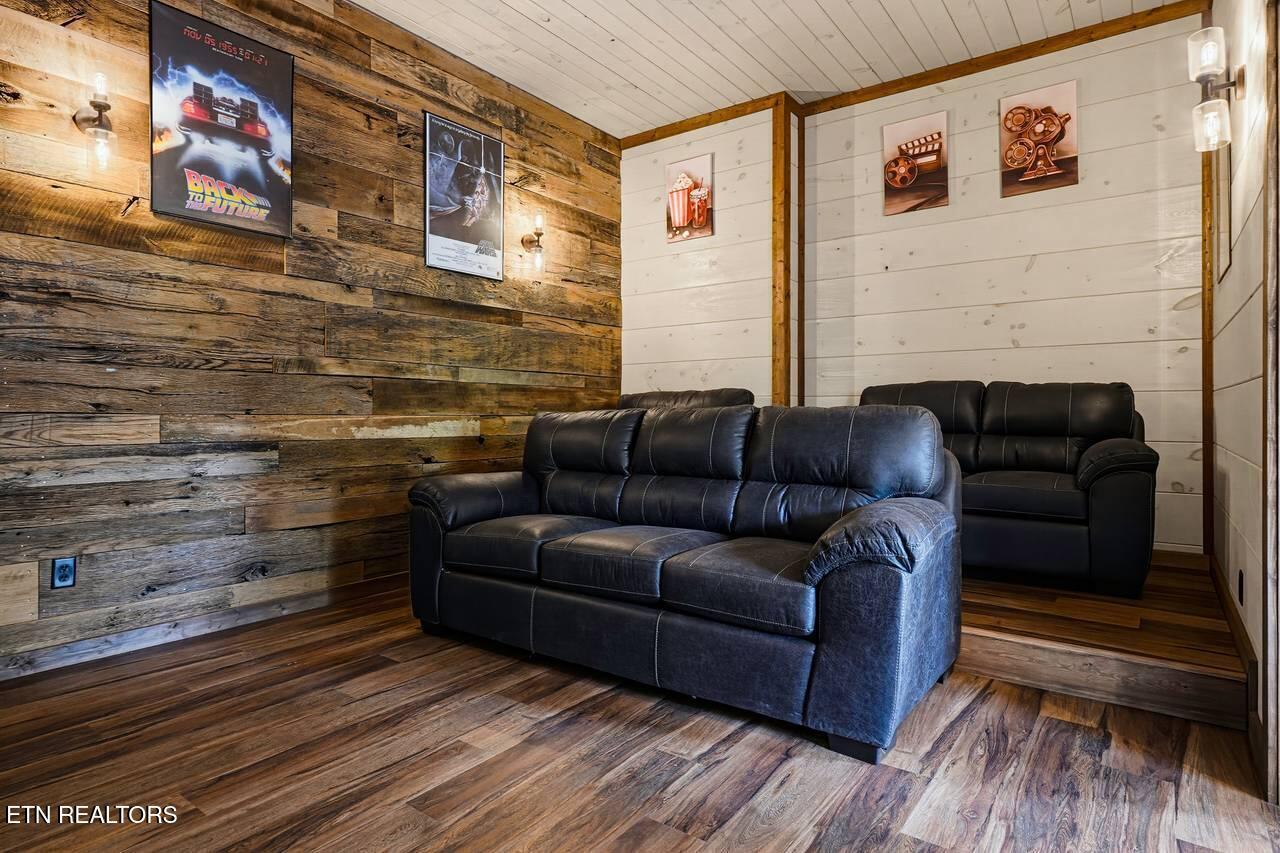 2733 Dogwood Loop Drive Sevierville TN 37876