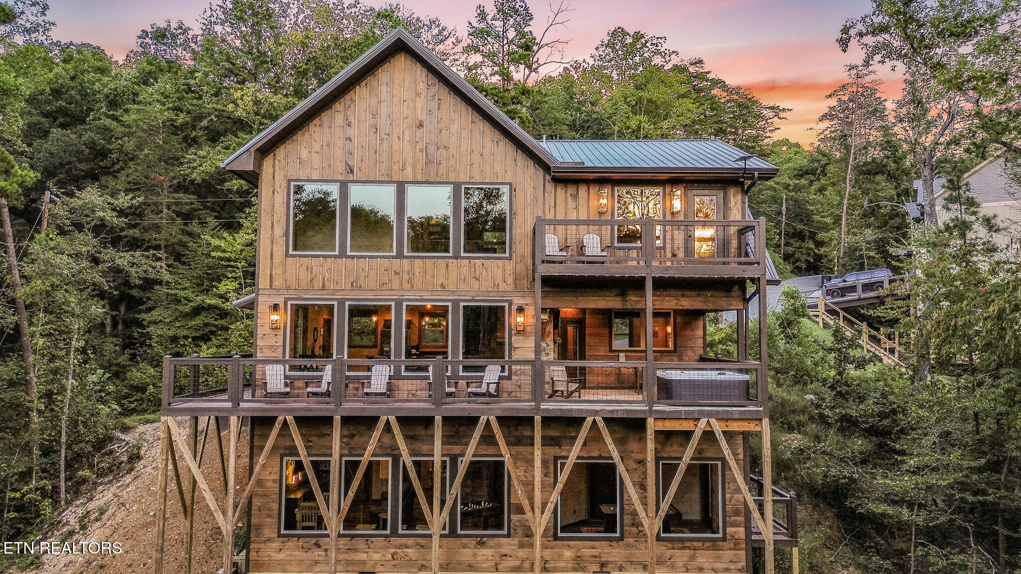 2733 Dogwood Loop Drive Sevierville TN 37876