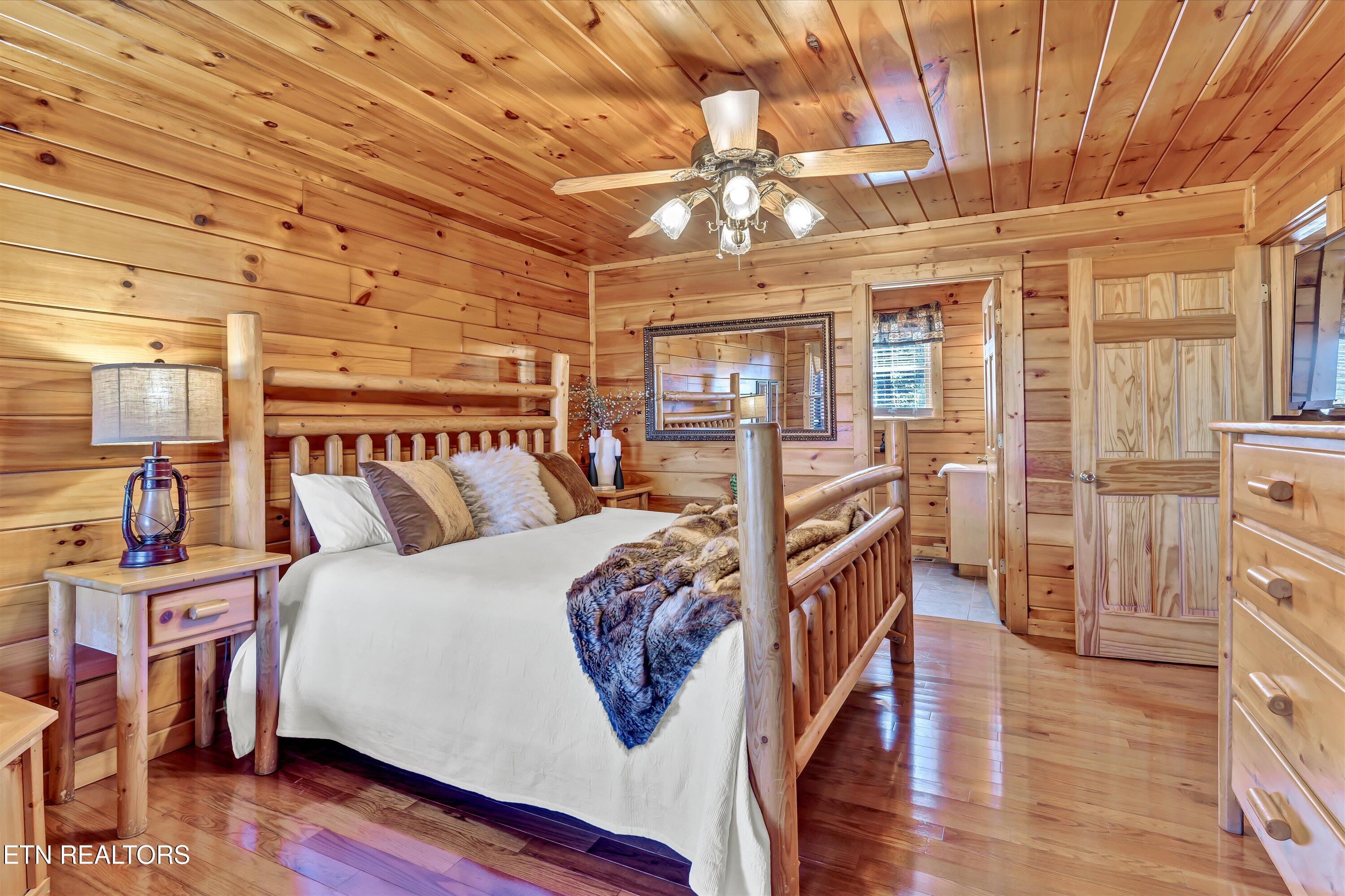 1904 Rhododendron Lane Sevierville TN 37876