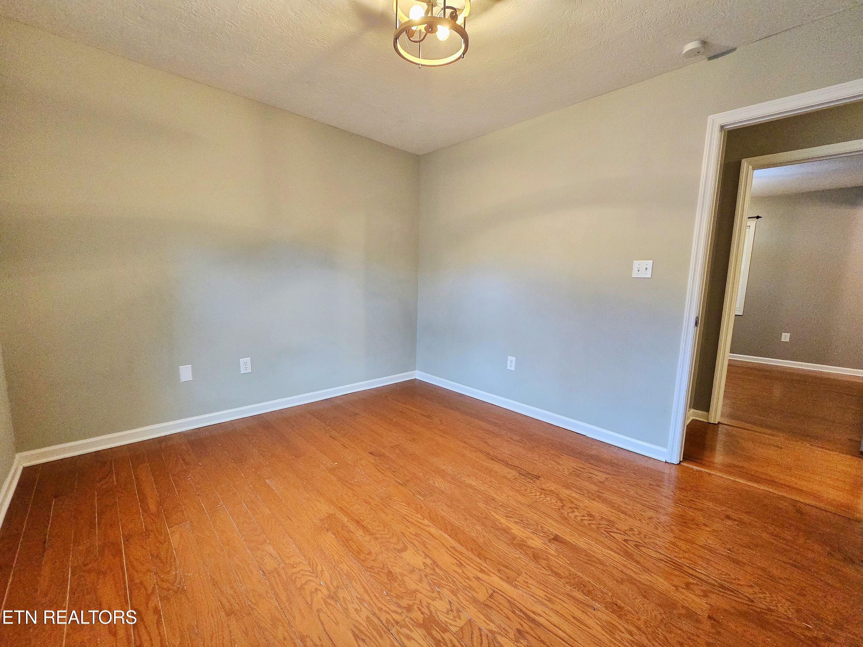 516 N 11th Street Lafollette TN 37766