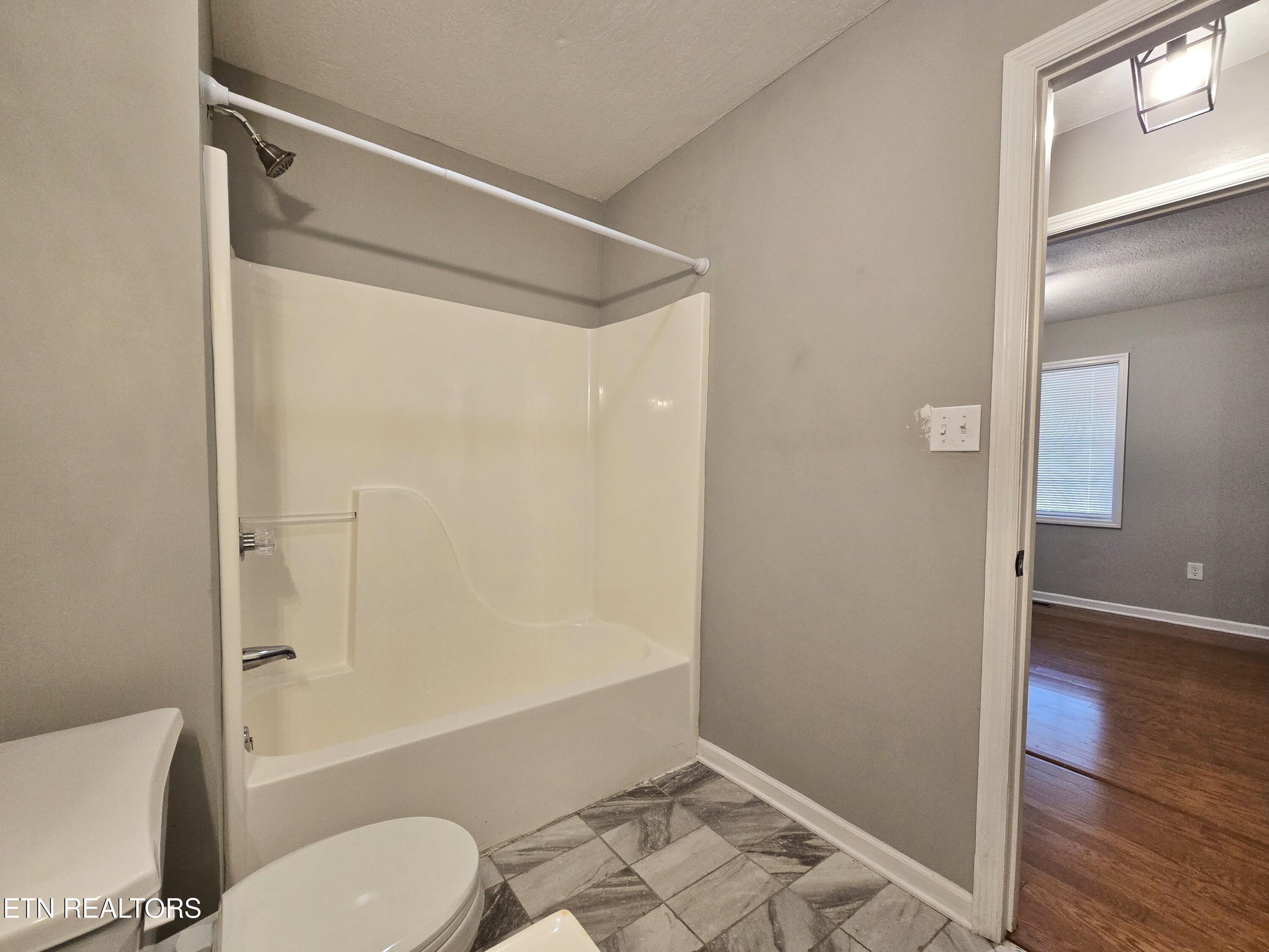 516 N 11th Street Lafollette TN 37766