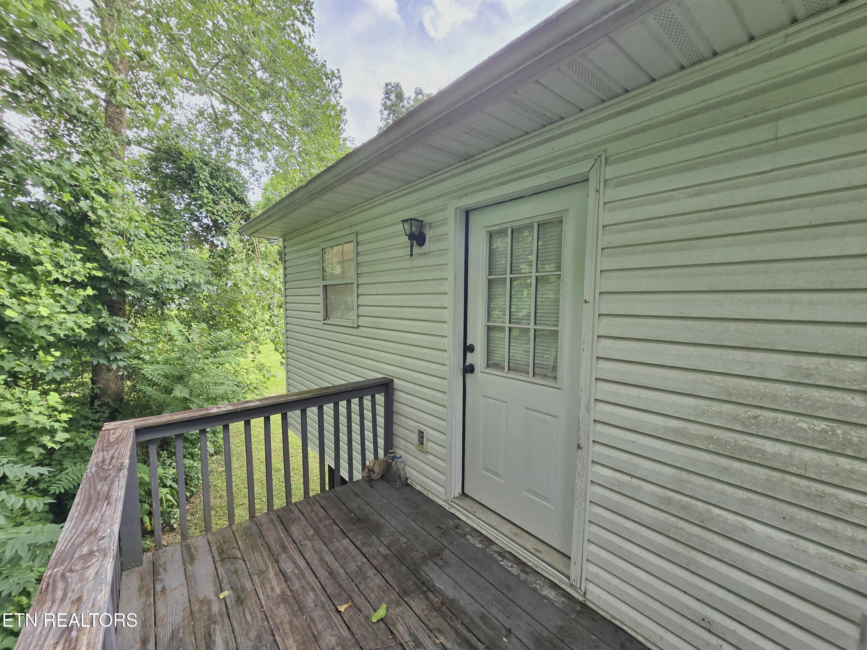 516 N 11th Street Lafollette TN 37766
