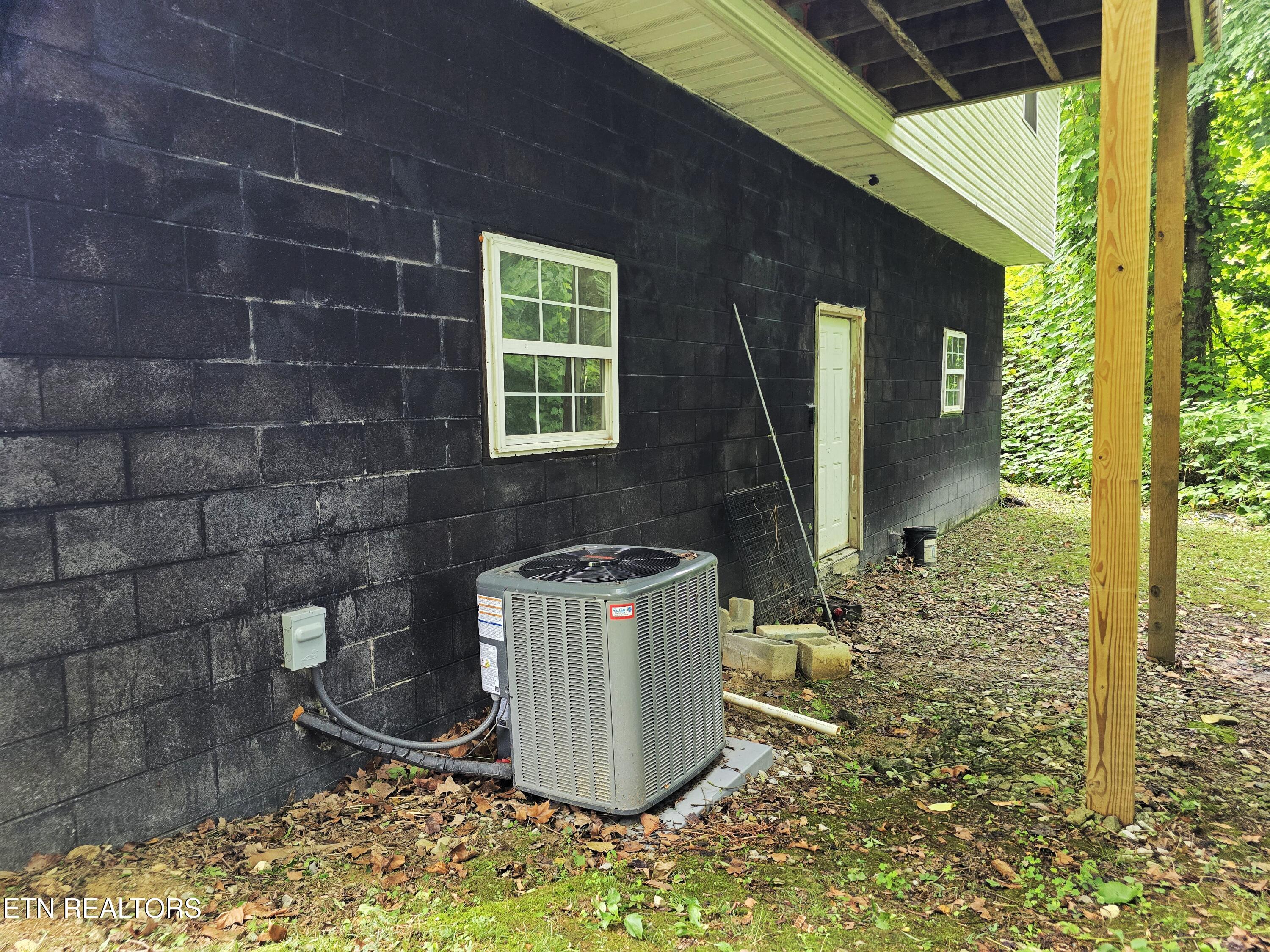 516 N 11th Street Lafollette TN 37766