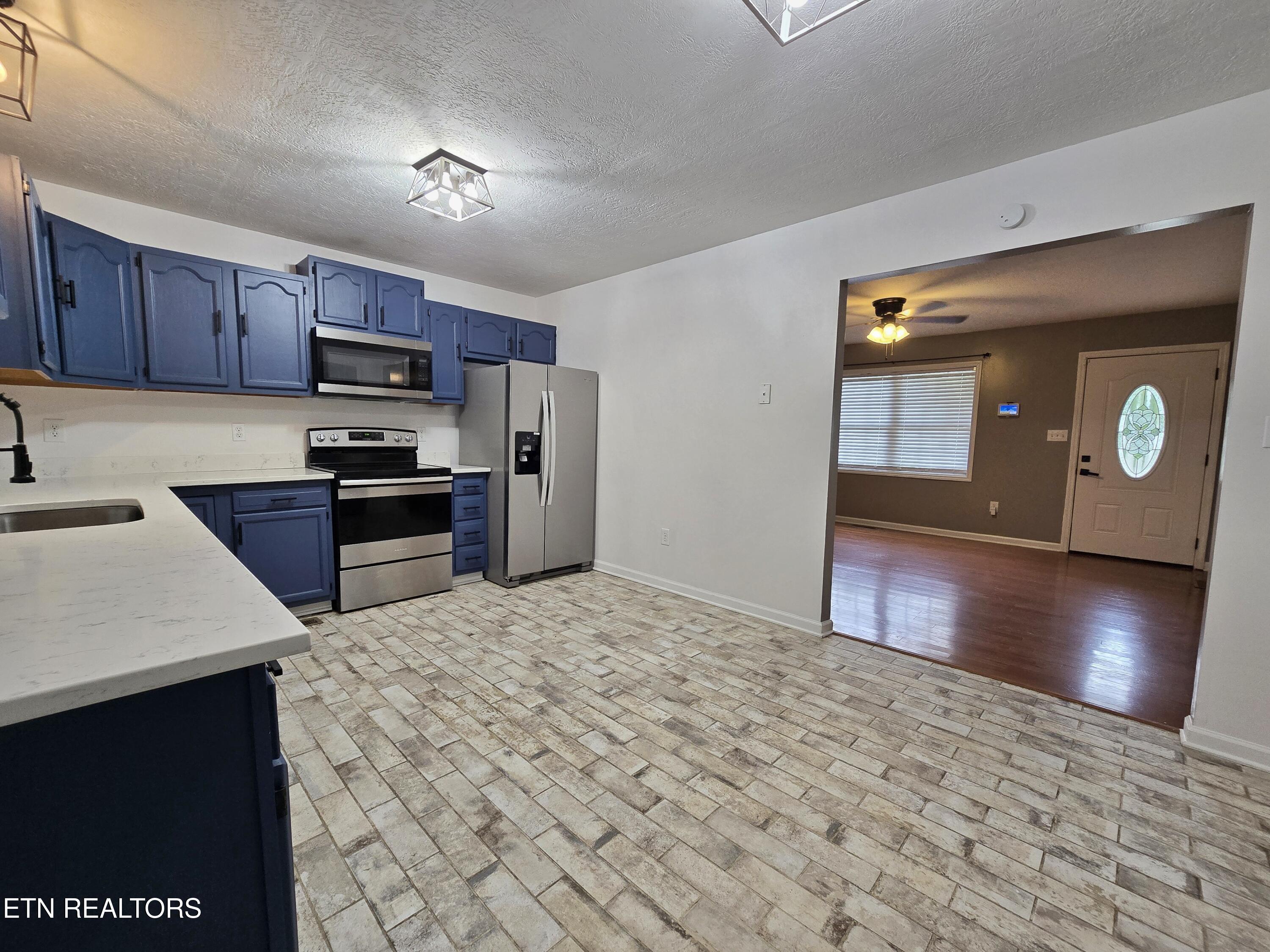 516 N 11th Street Lafollette TN 37766