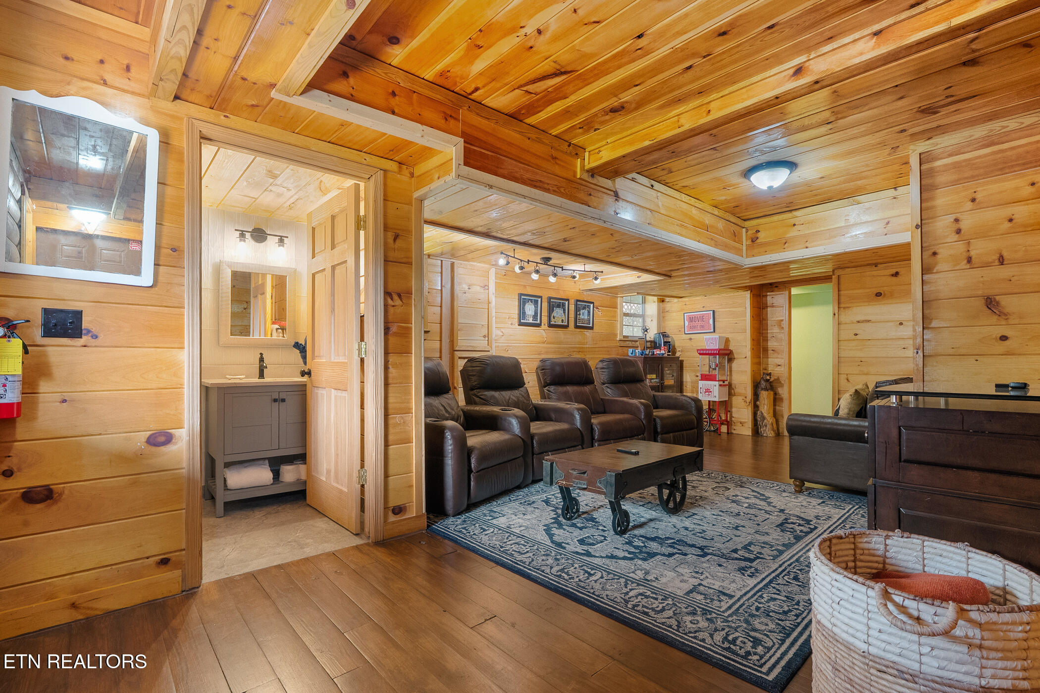 1238 Mossy Cove Way Sevierville TN 37876