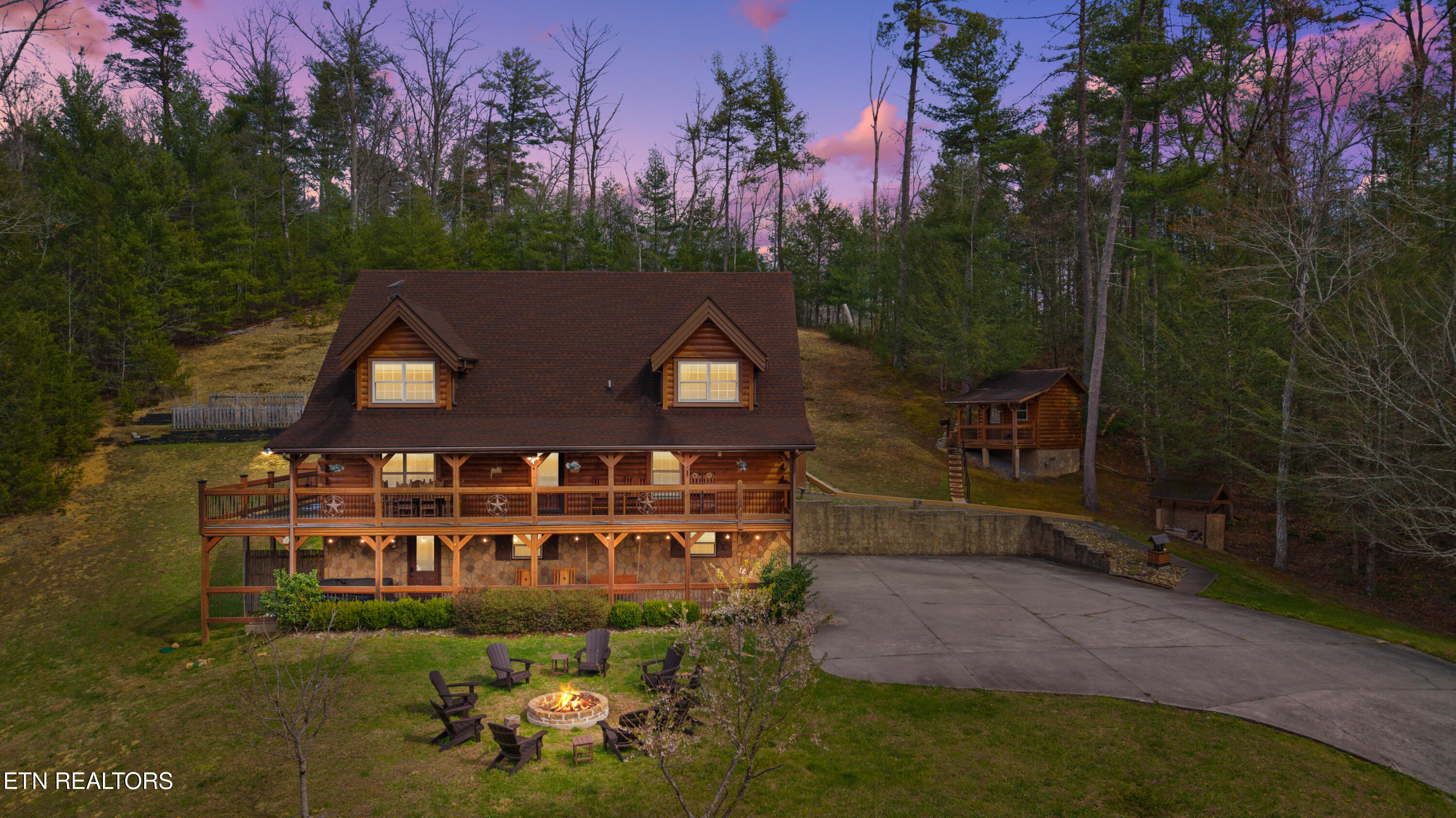 1238 Mossy Cove Way Sevierville TN 37876