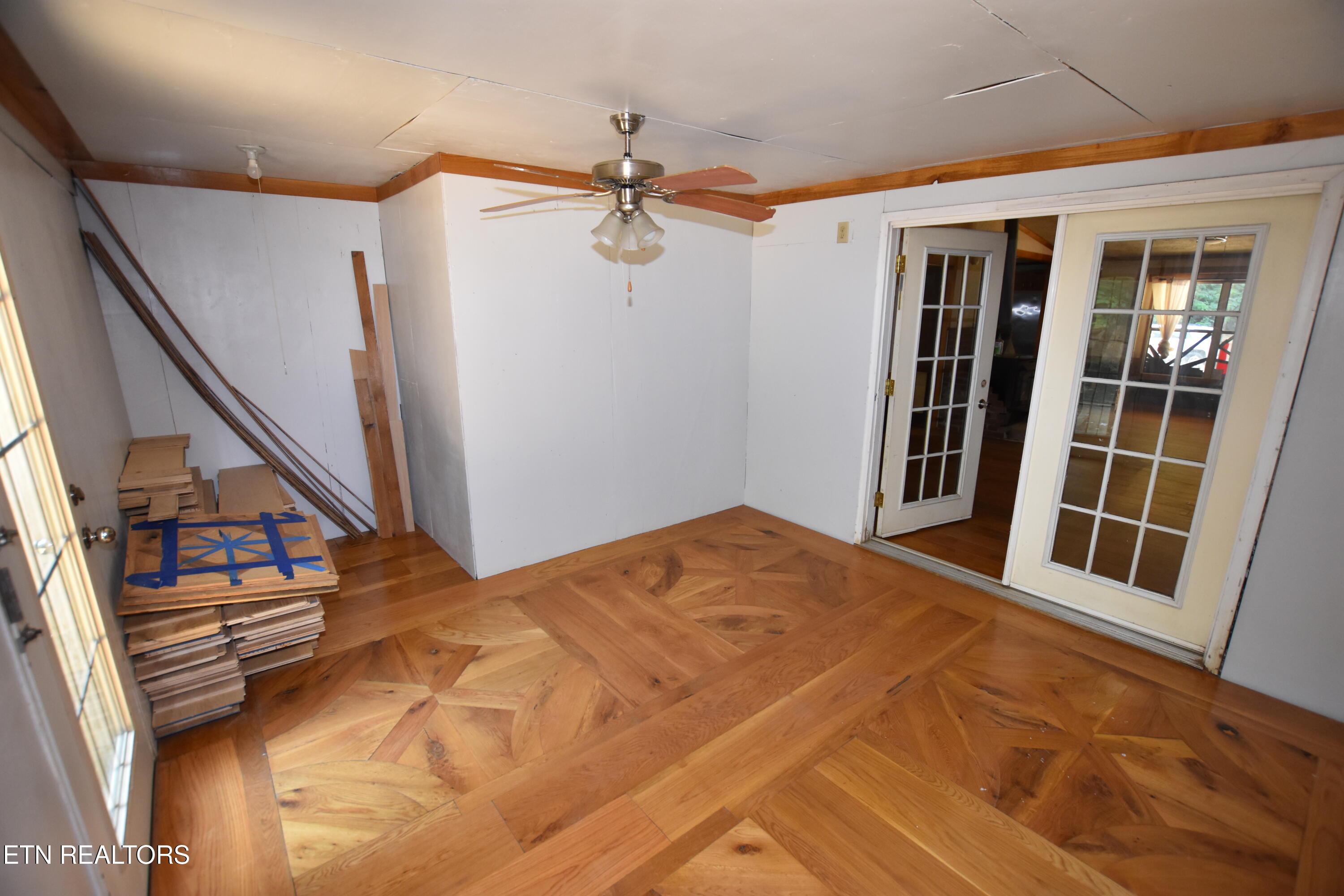 213 Mountain Side Lane Rocky Top TN 37769