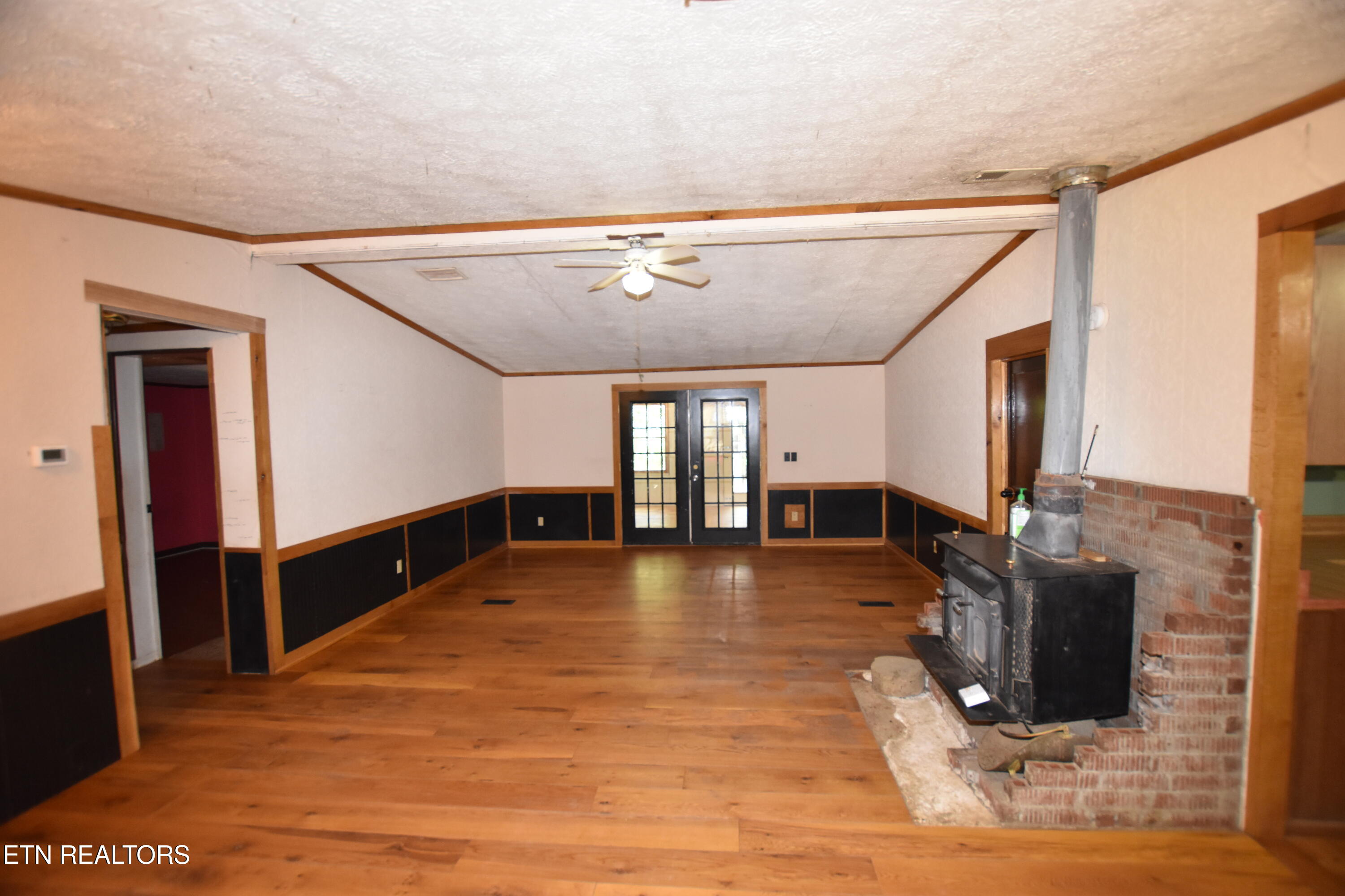 213 Mountain Side Lane Rocky Top TN 37769