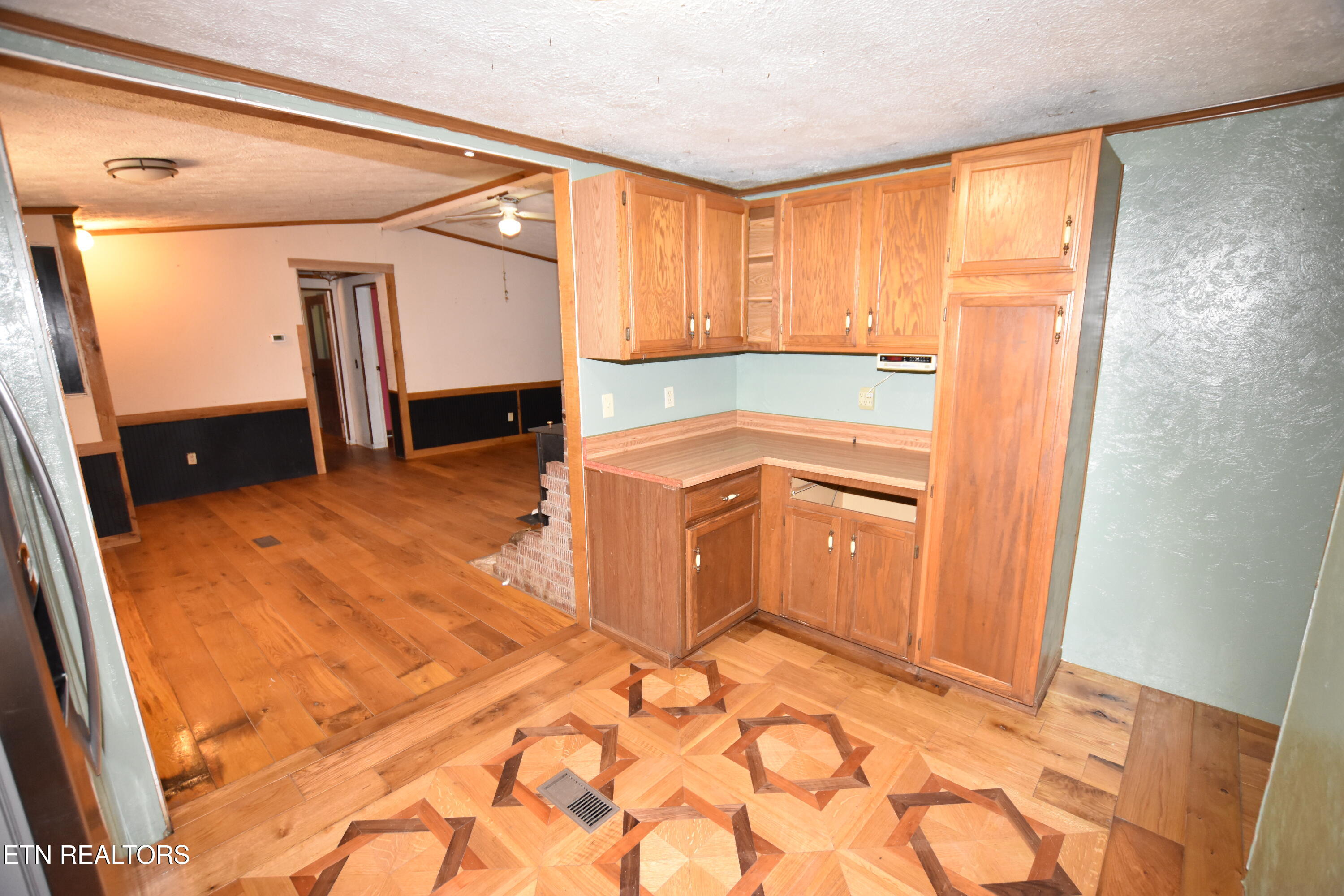 213 Mountain Side Lane Rocky Top TN 37769