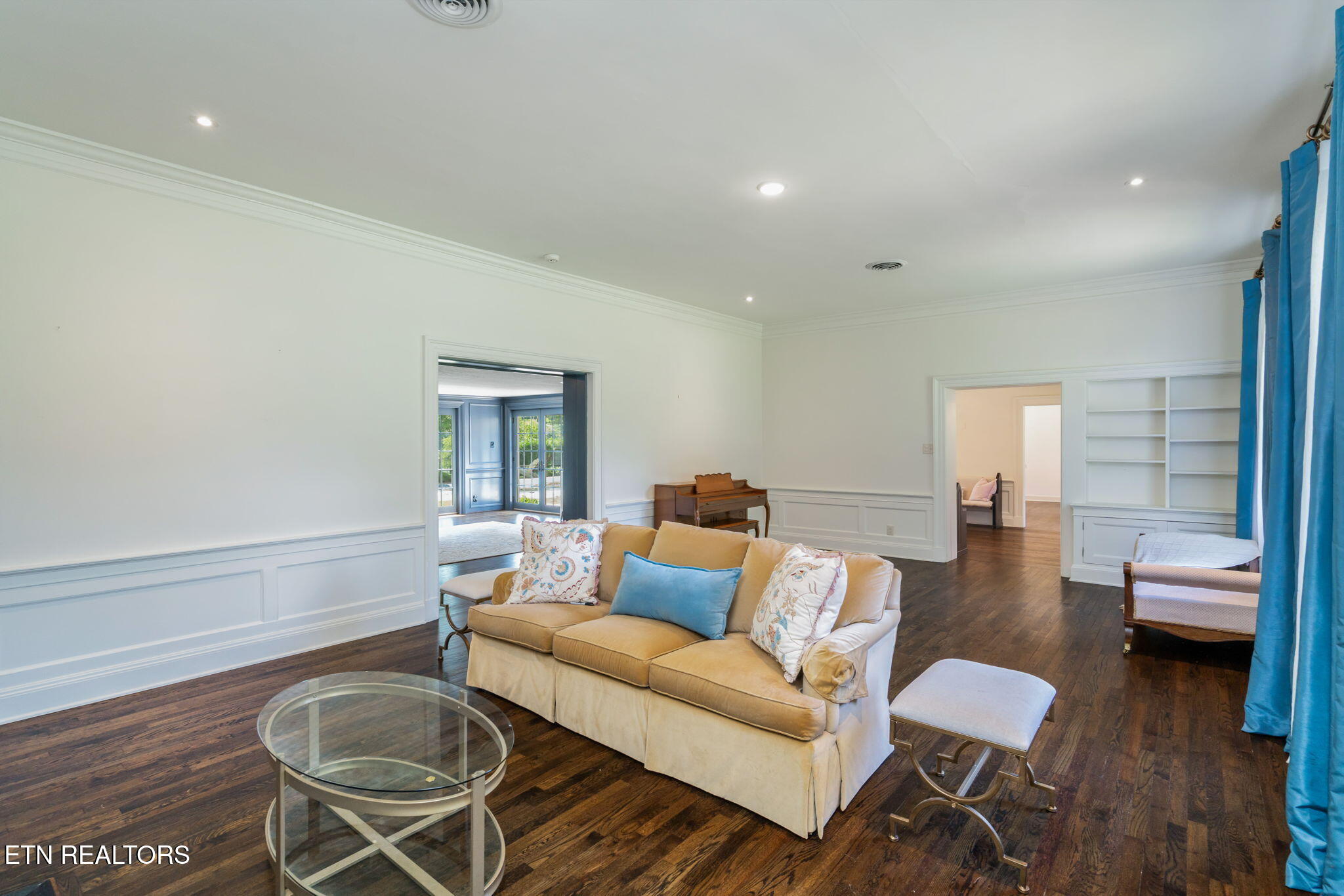 2216 Cherokee Boulevard Knoxville TN 37919
