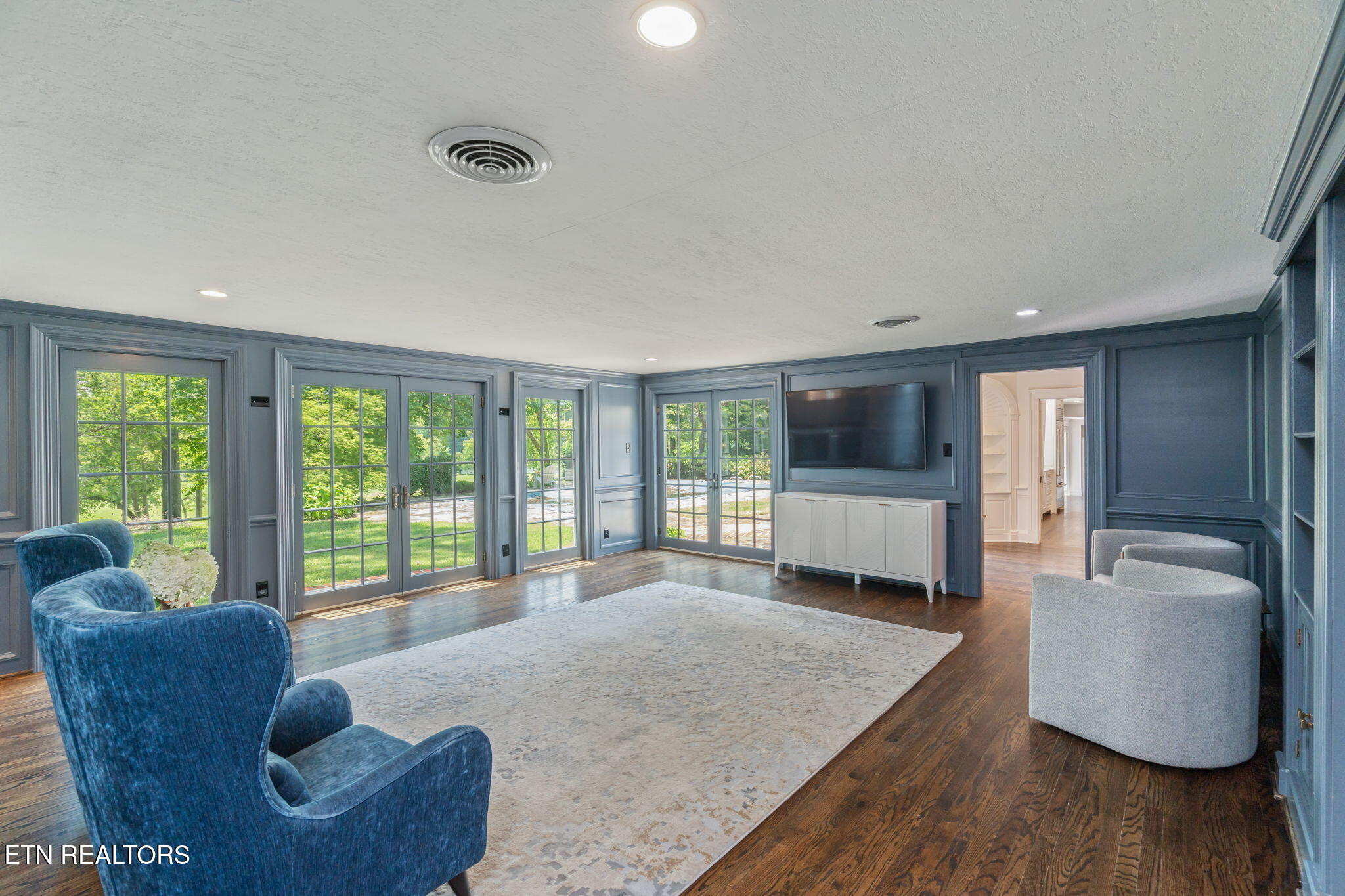 2216 Cherokee Boulevard Knoxville TN 37919