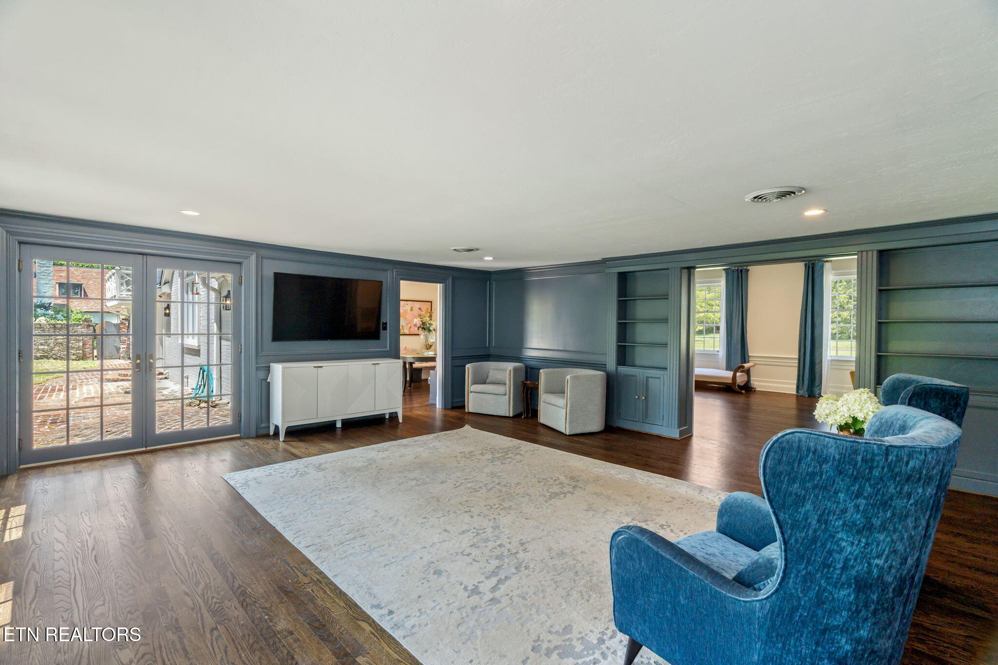 2216 Cherokee Boulevard Knoxville TN 37919